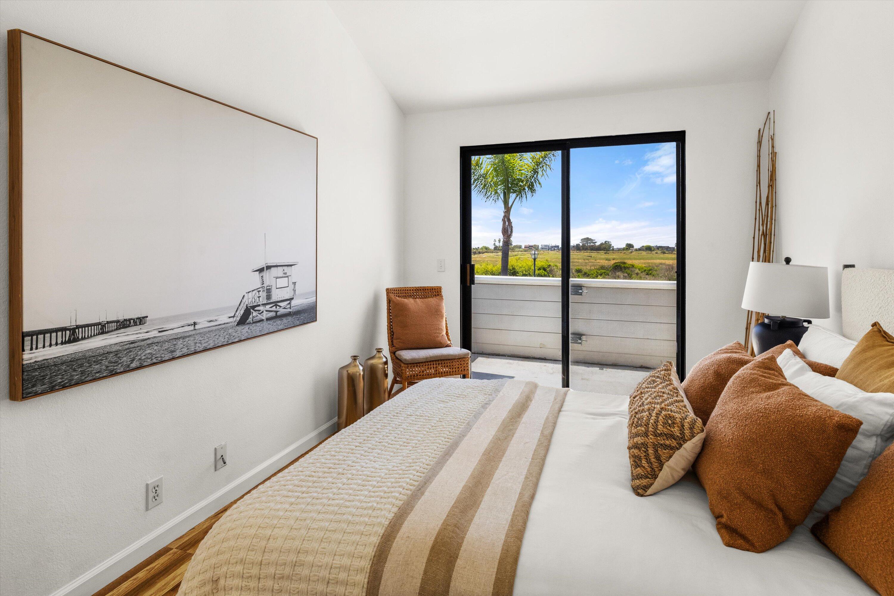 4519 Carpinteria Avenue Unit: B