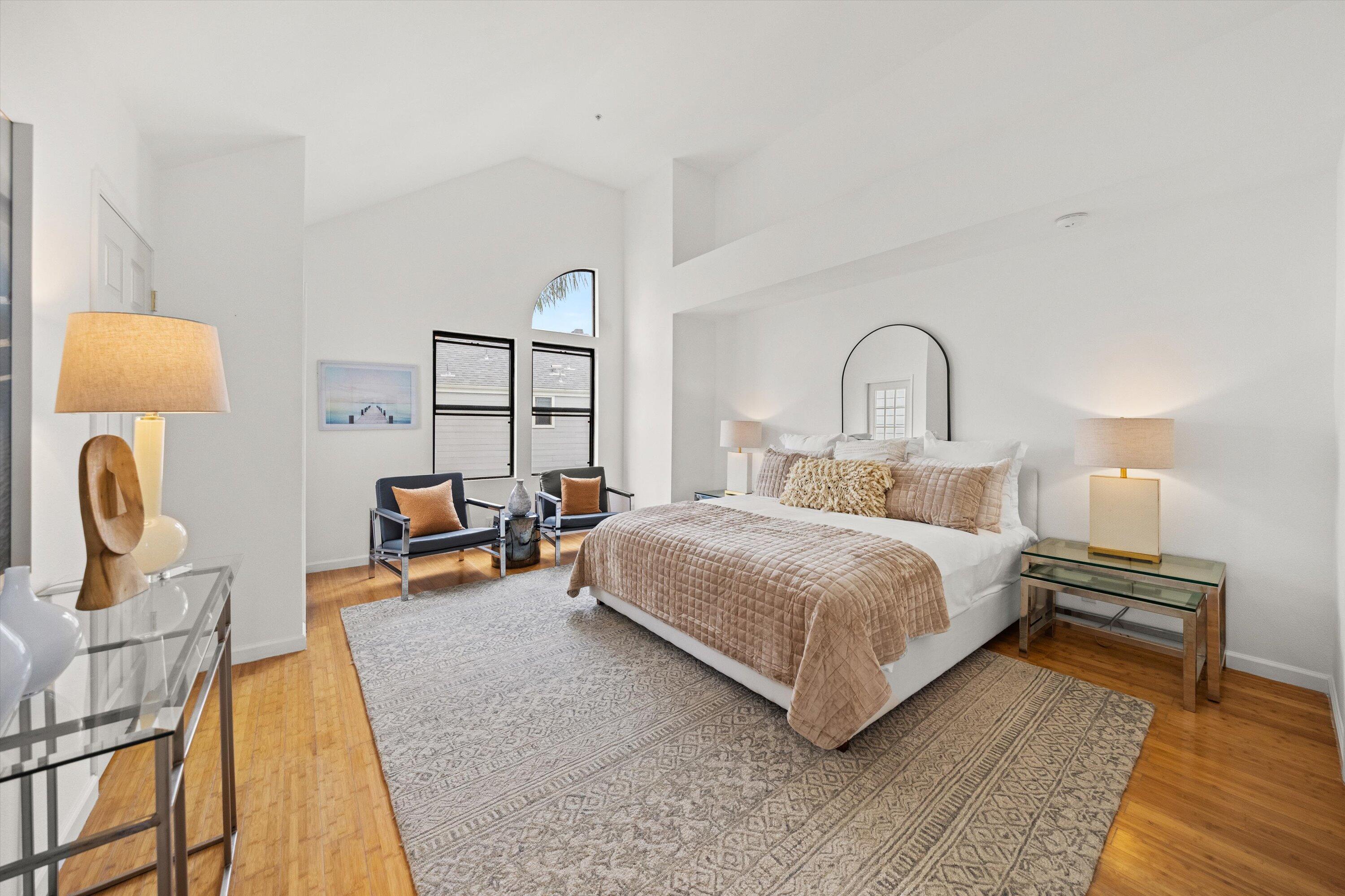 4519 Carpinteria Avenue Unit: B