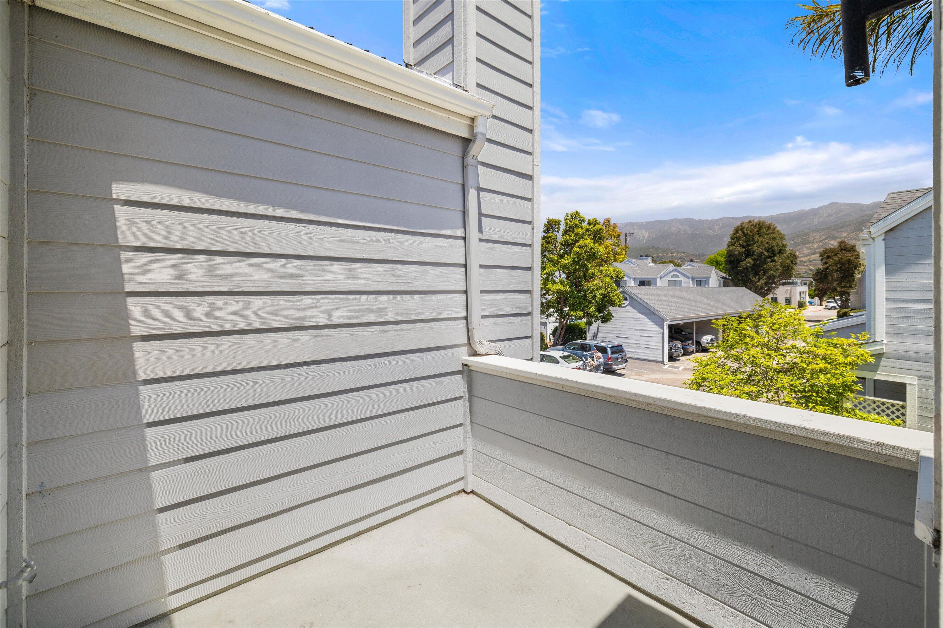 4519 Carpinteria Avenue Unit: B