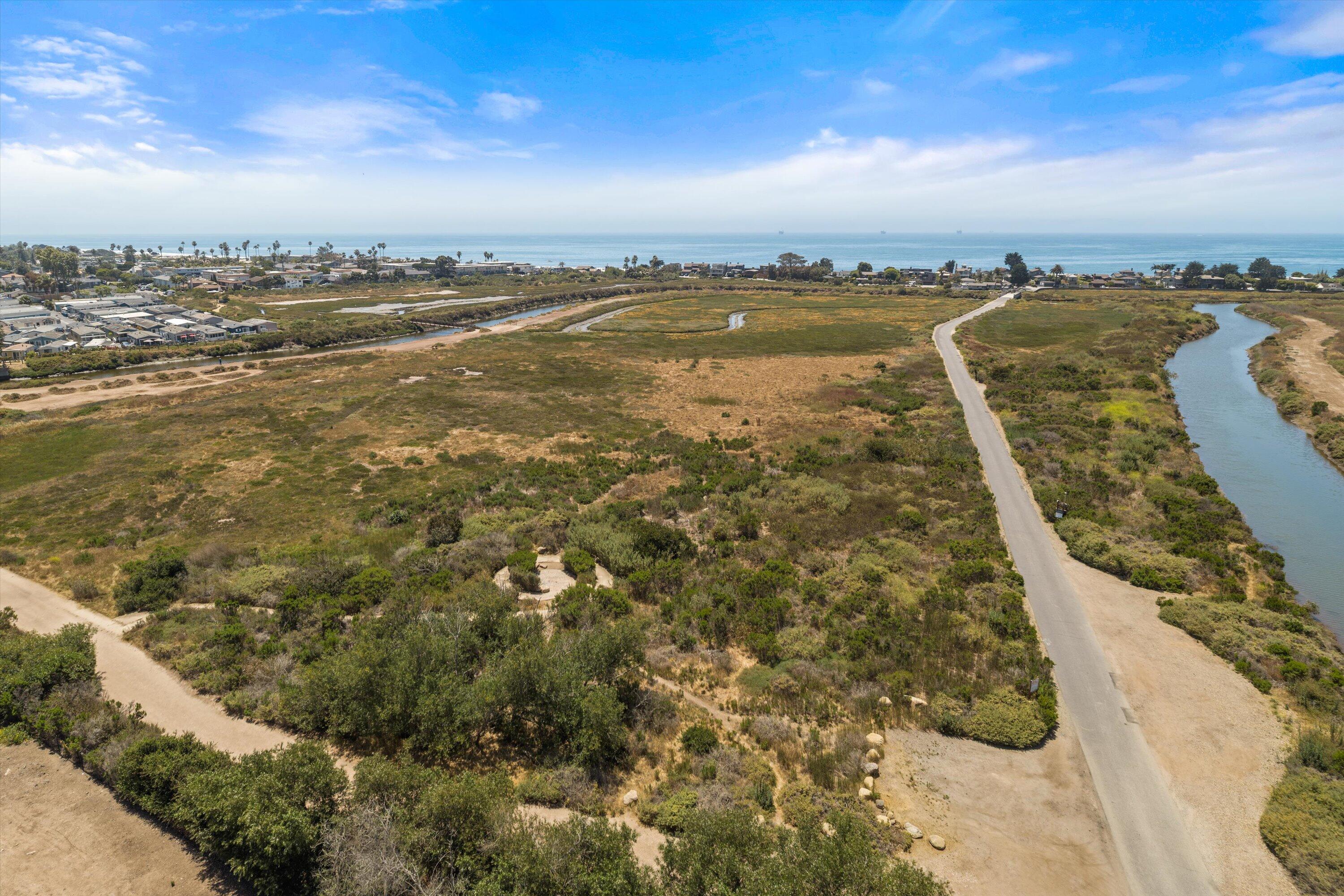 4519 Carpinteria Avenue Unit: B