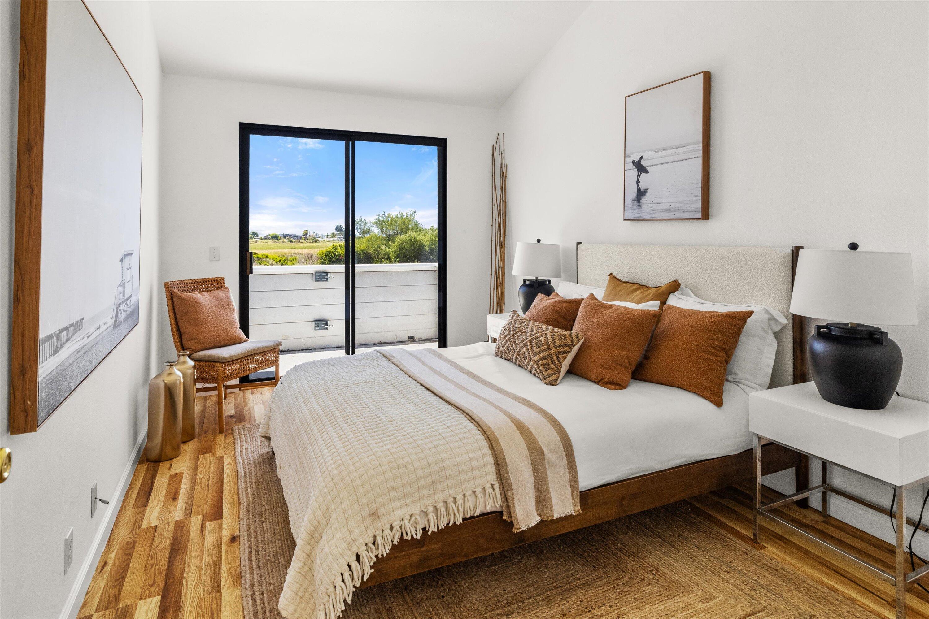 4519 Carpinteria Avenue Unit: B