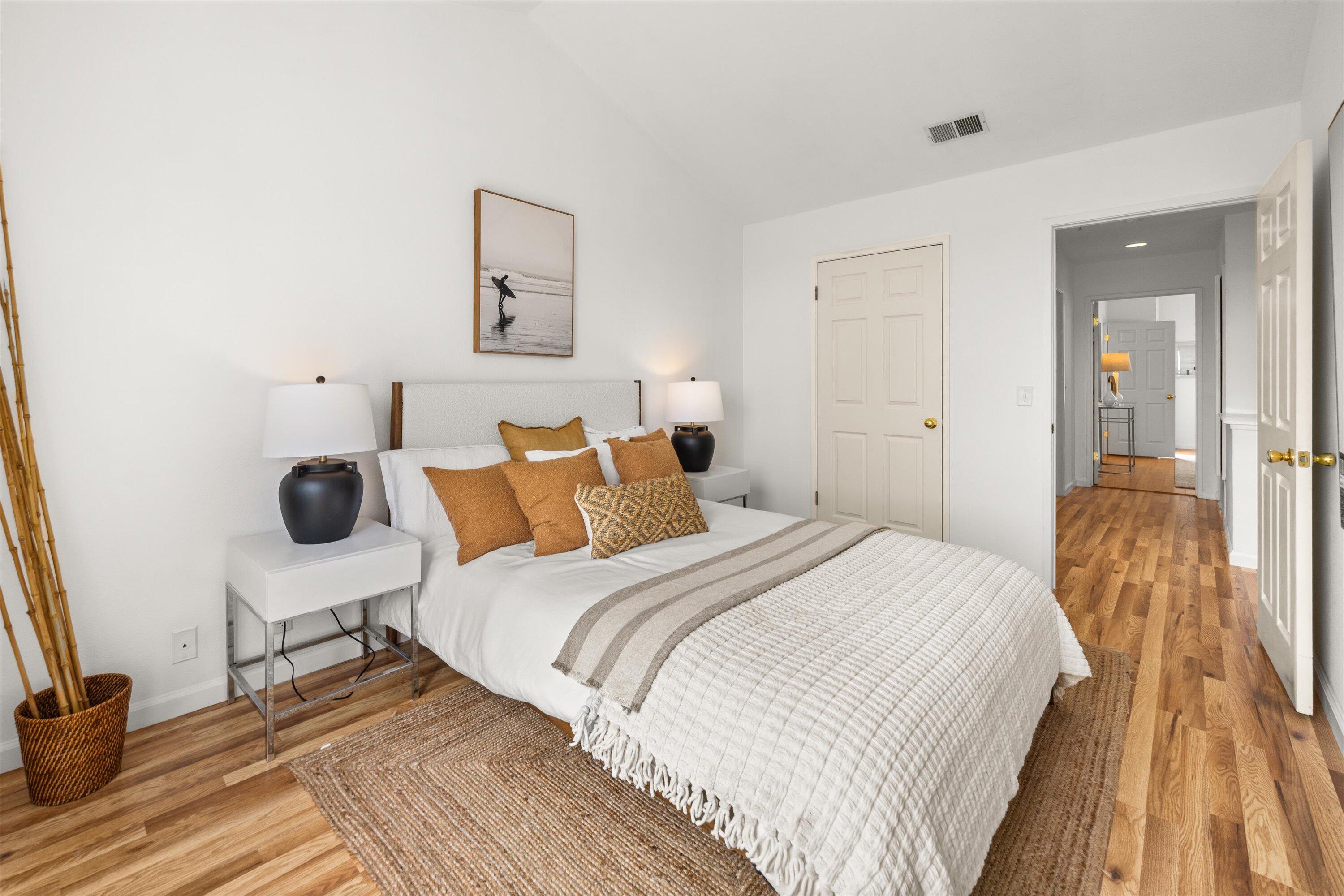 4519 Carpinteria Avenue Unit: B