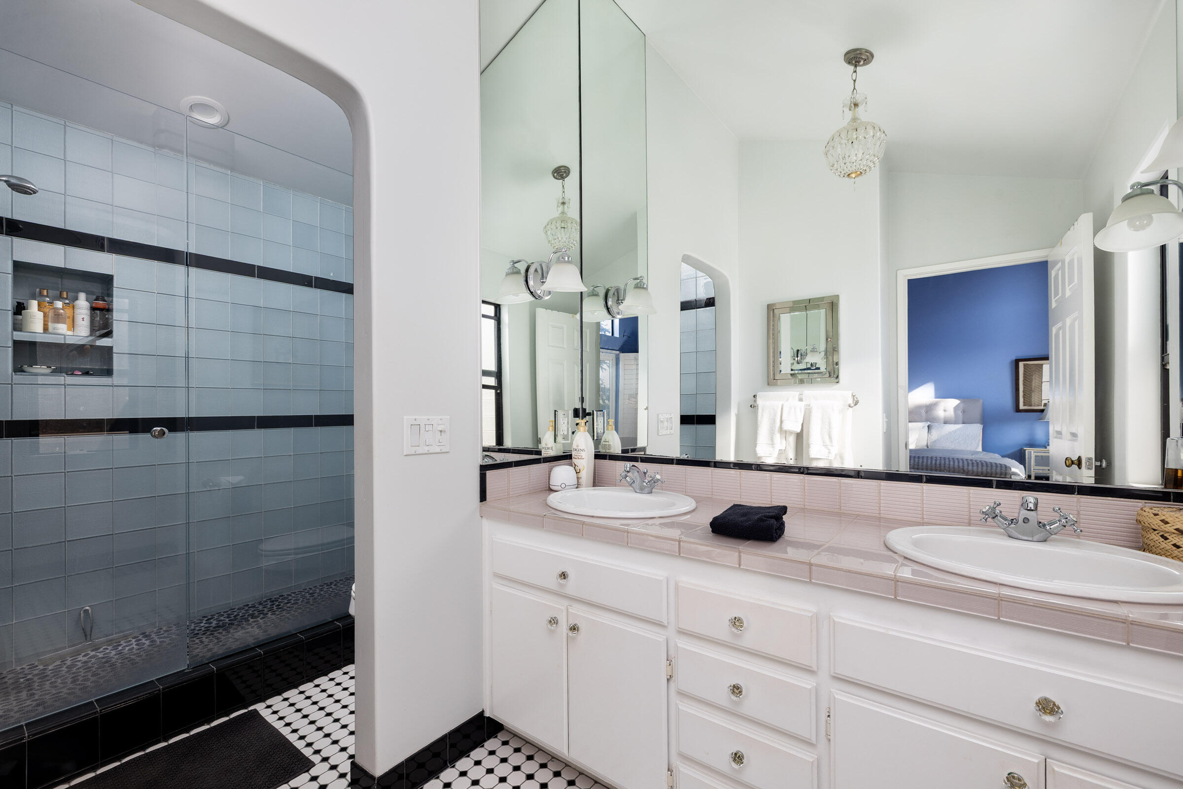 4505 Carpinteria Avenue, H