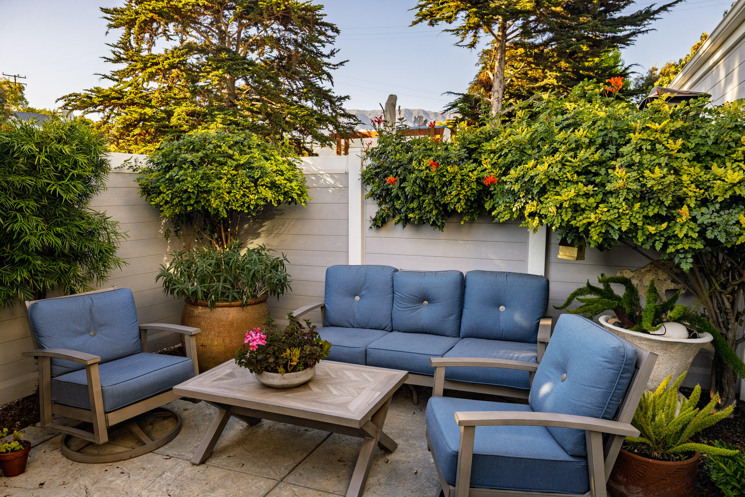 4505 Carpinteria Avenue, H