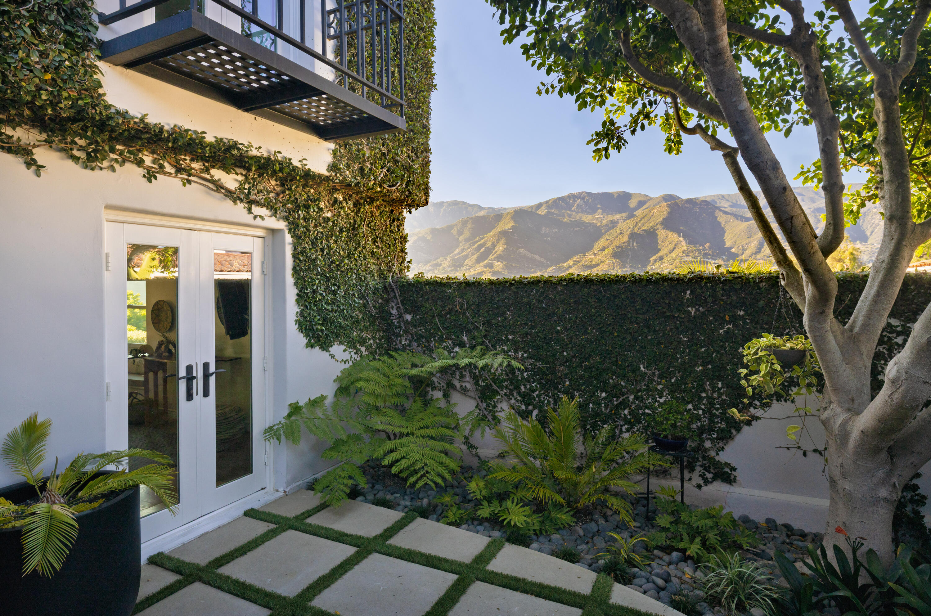 127 Via Alicia, SANTA BARBARA