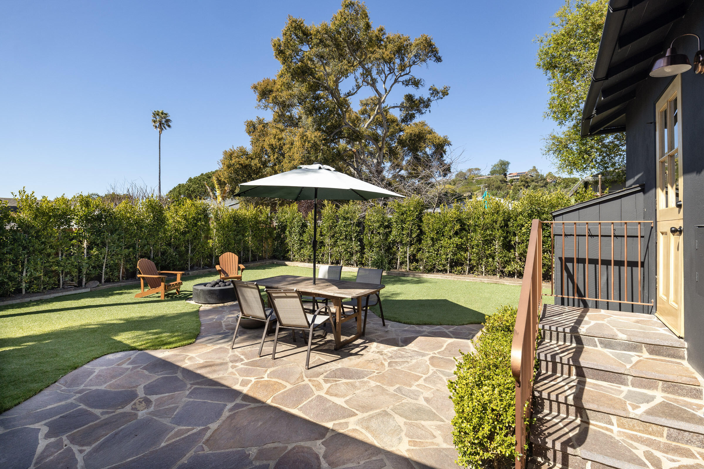 355 Palisades Drive