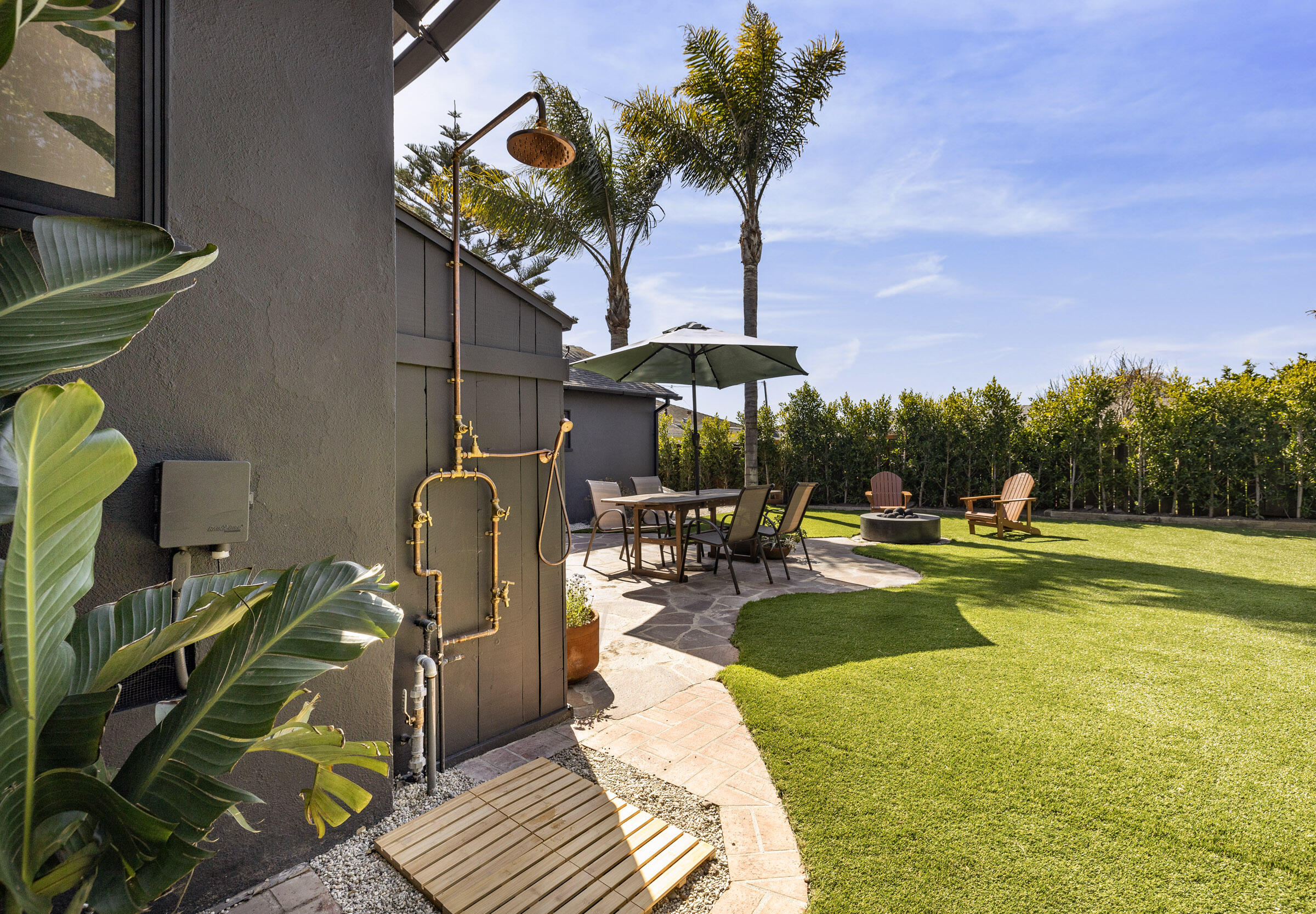 355 Palisades Drive