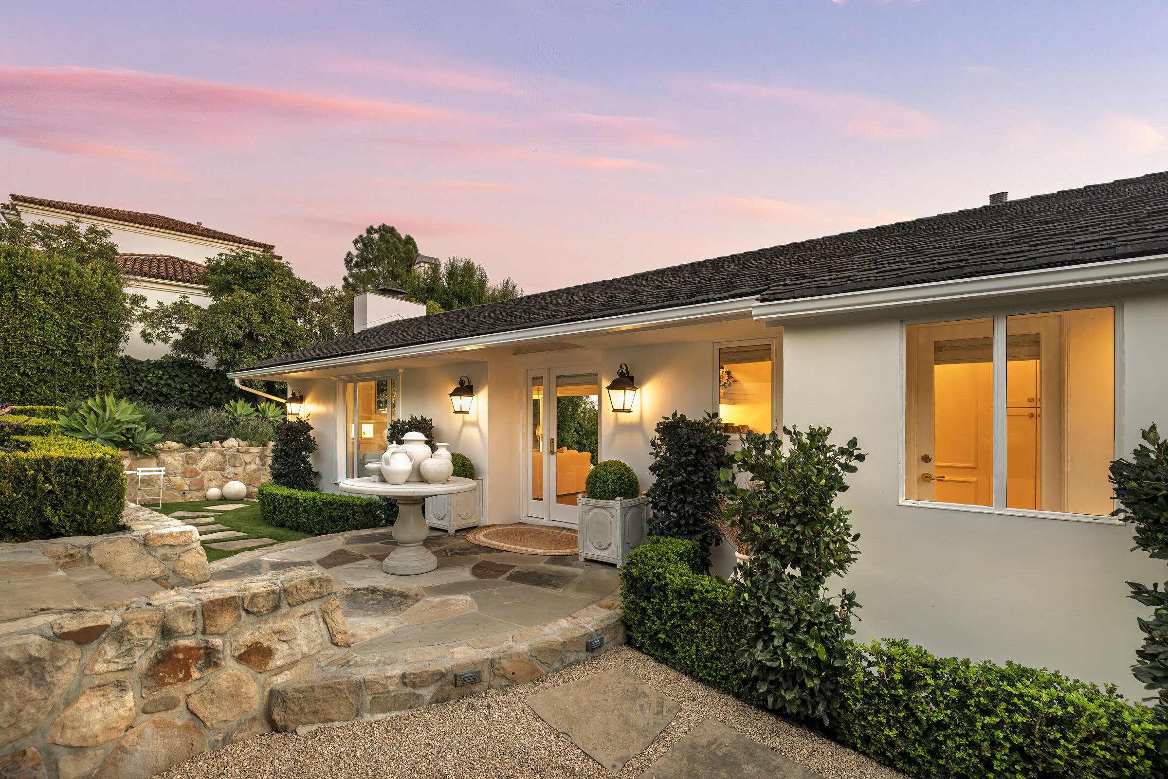 1823 Mira Vista Avenue