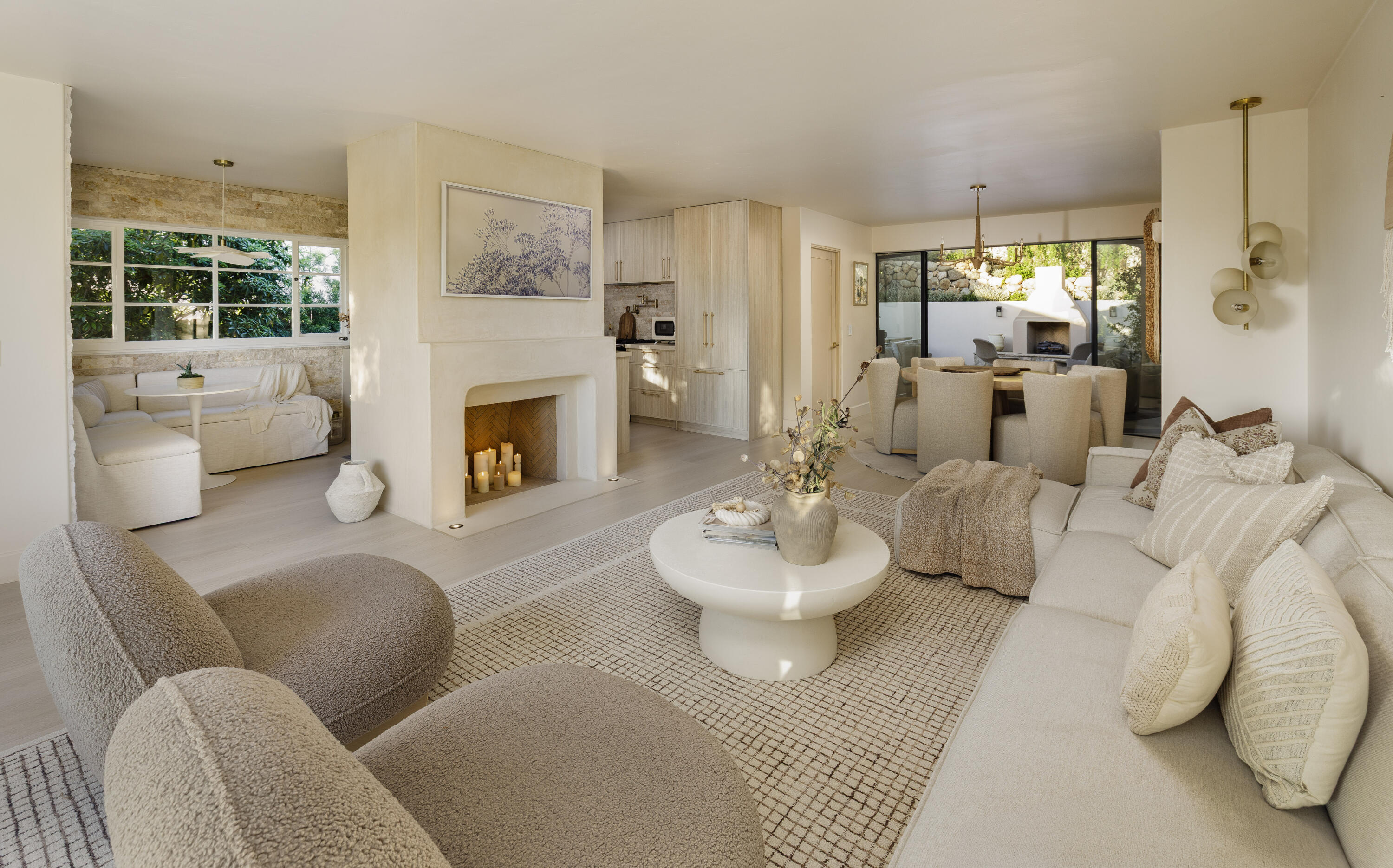 1249 Diana Lane
