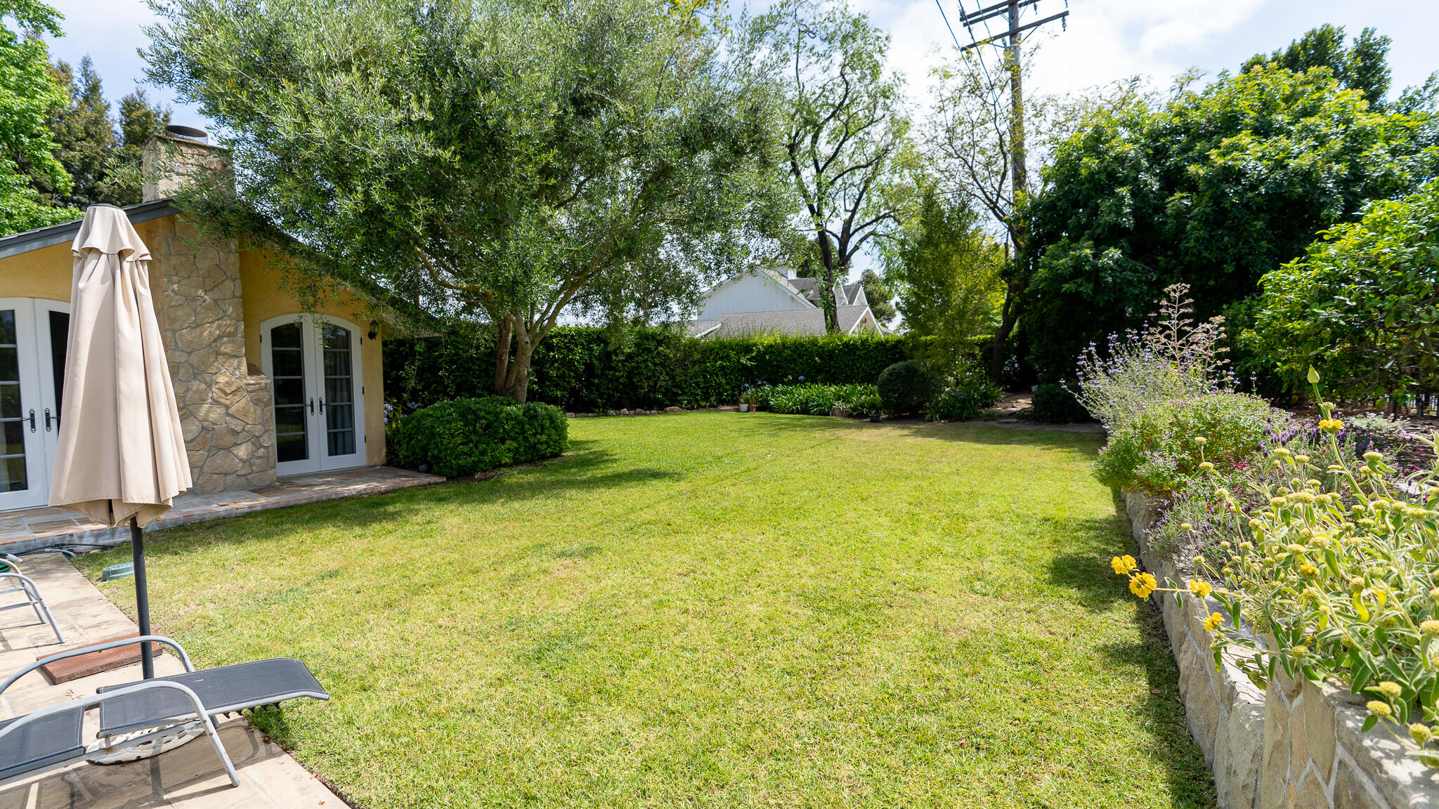 1146 N Fairview Avenue