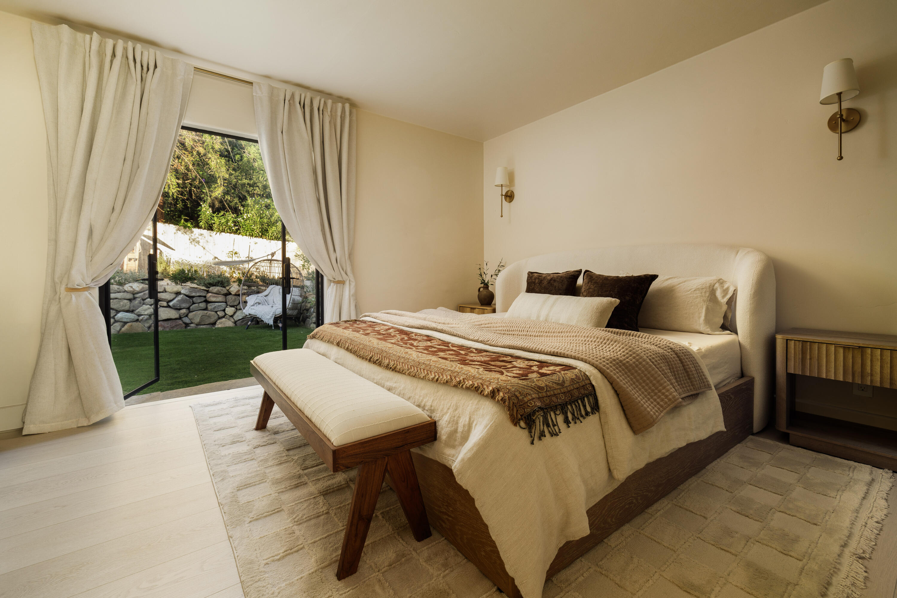 1249 Diana Lane