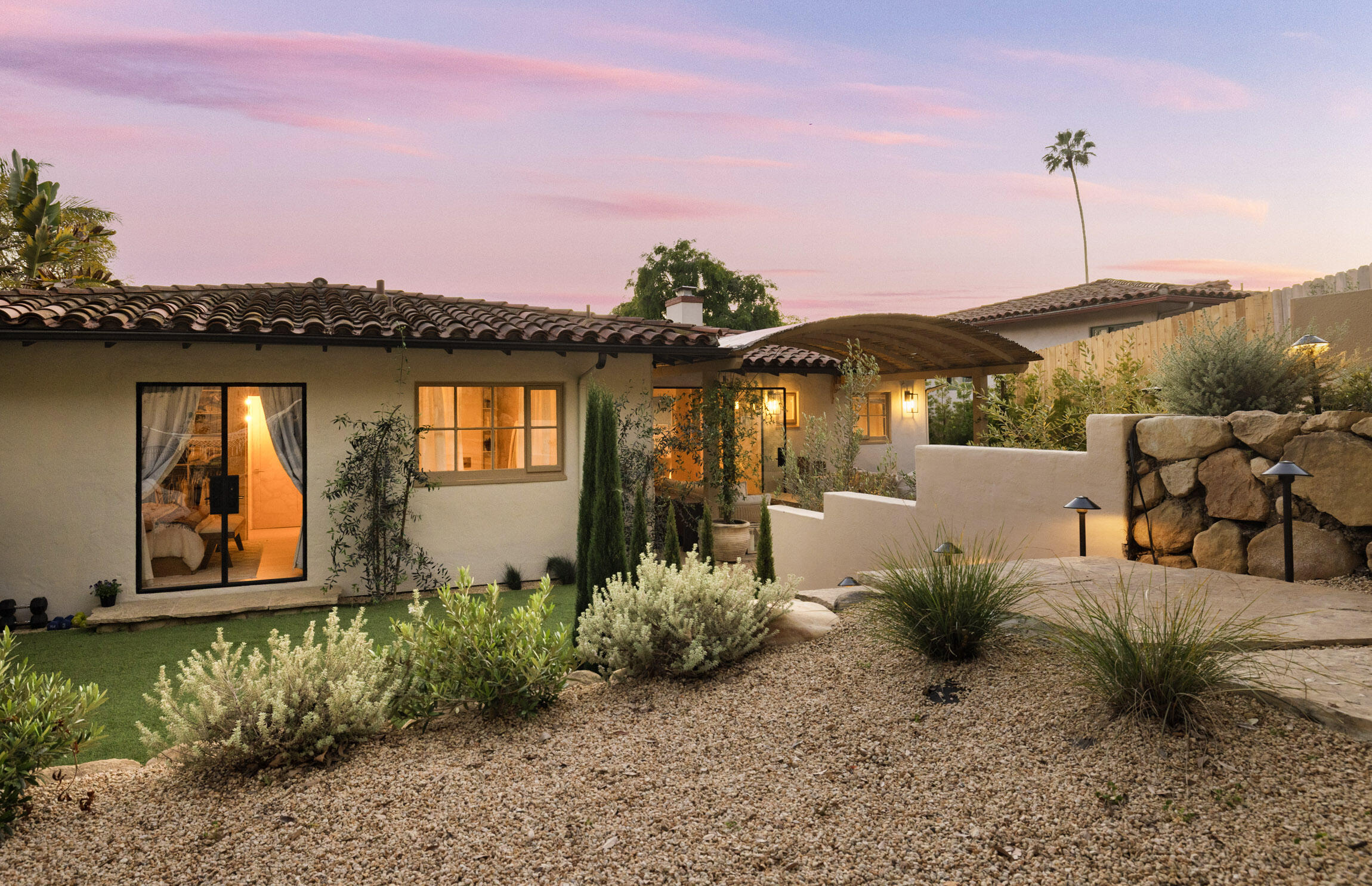 1249 Diana Lane