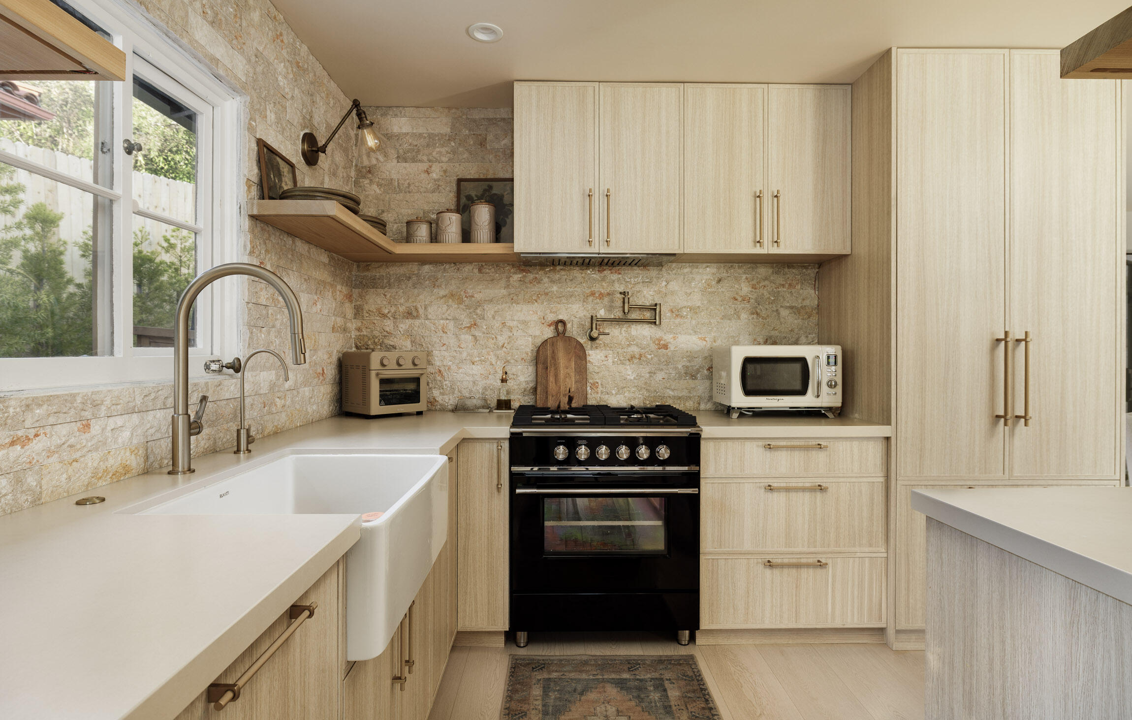 1249 Diana Lane