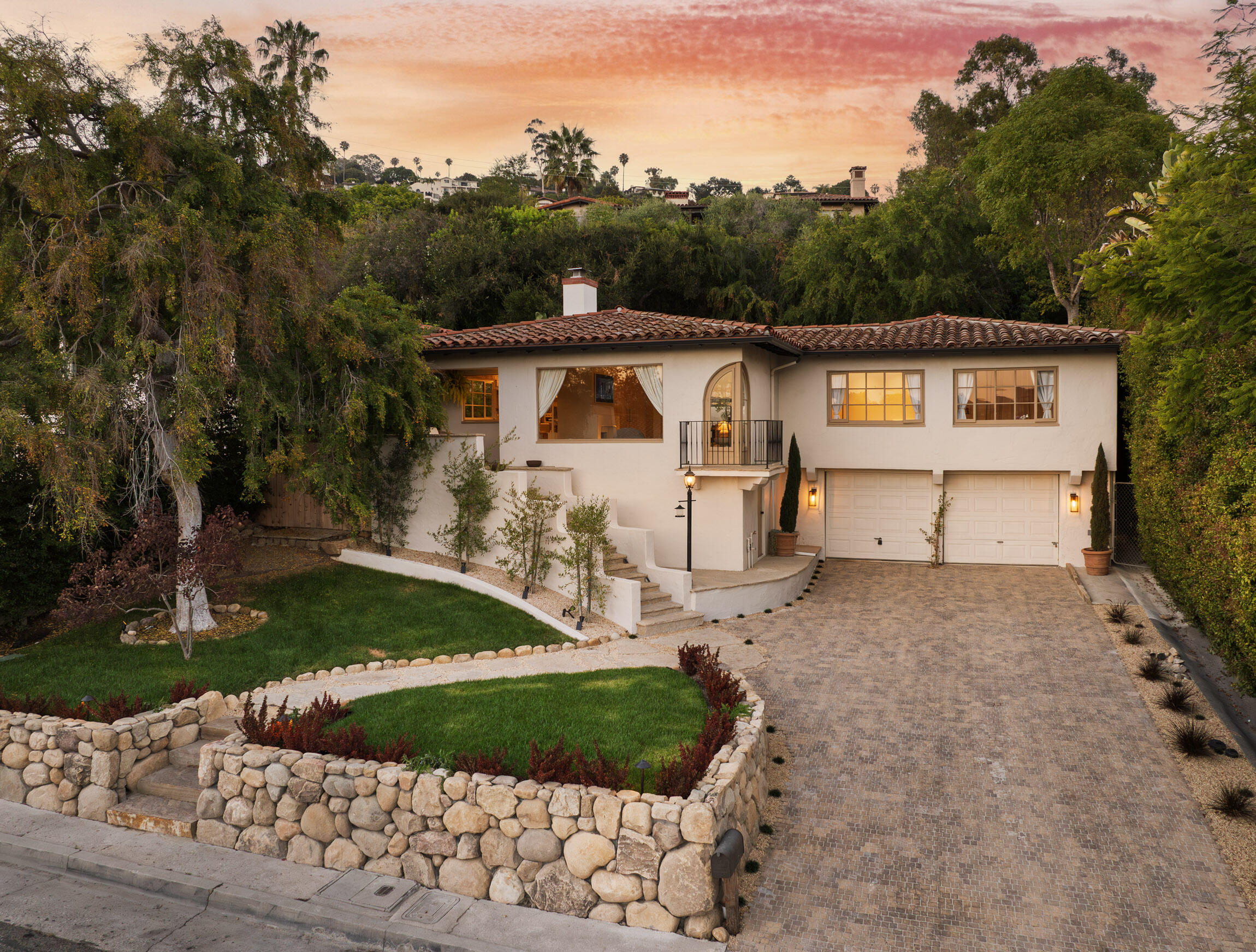 1249 Diana Lane