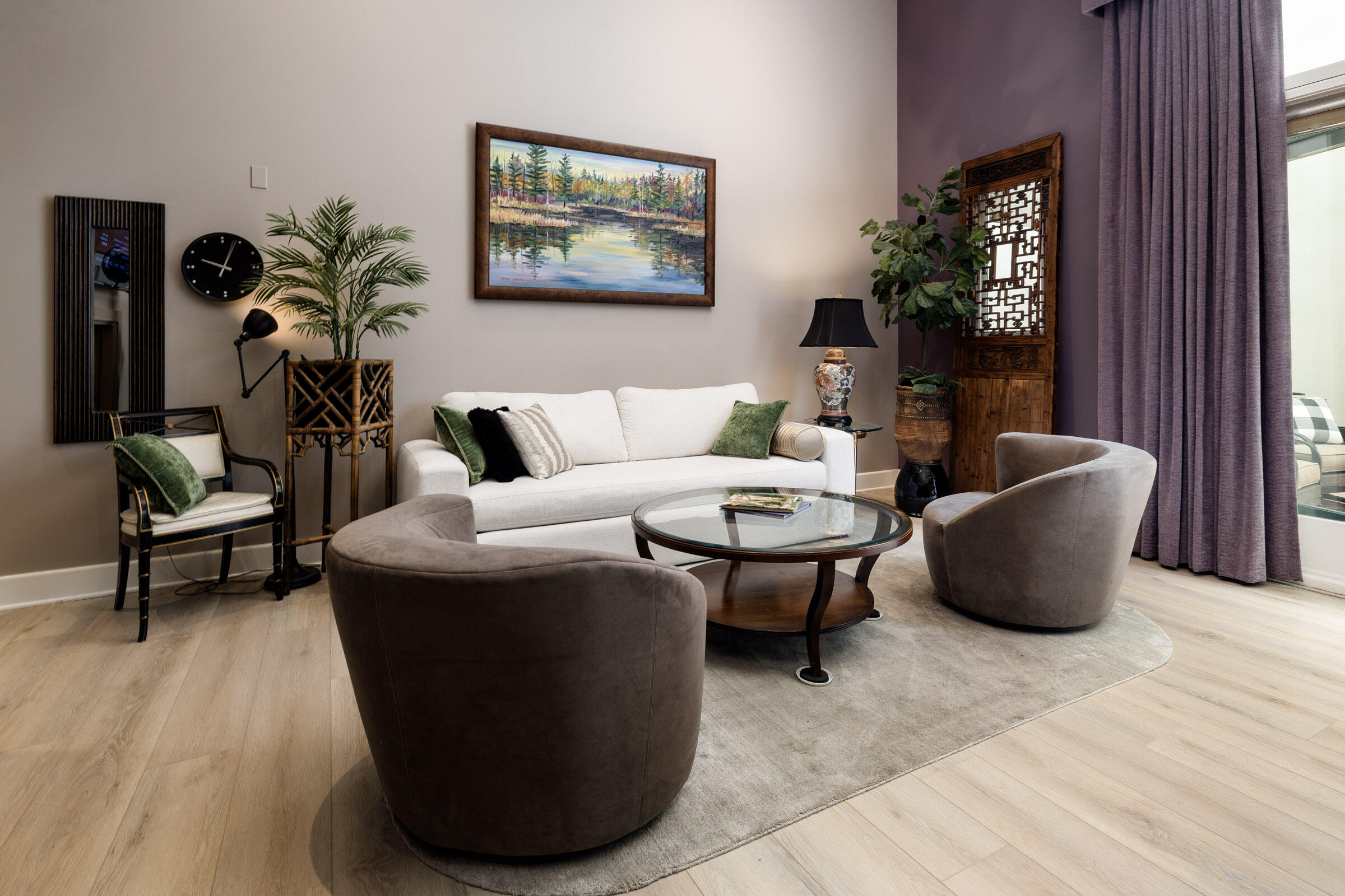 18 W Victoria Street Apt 110