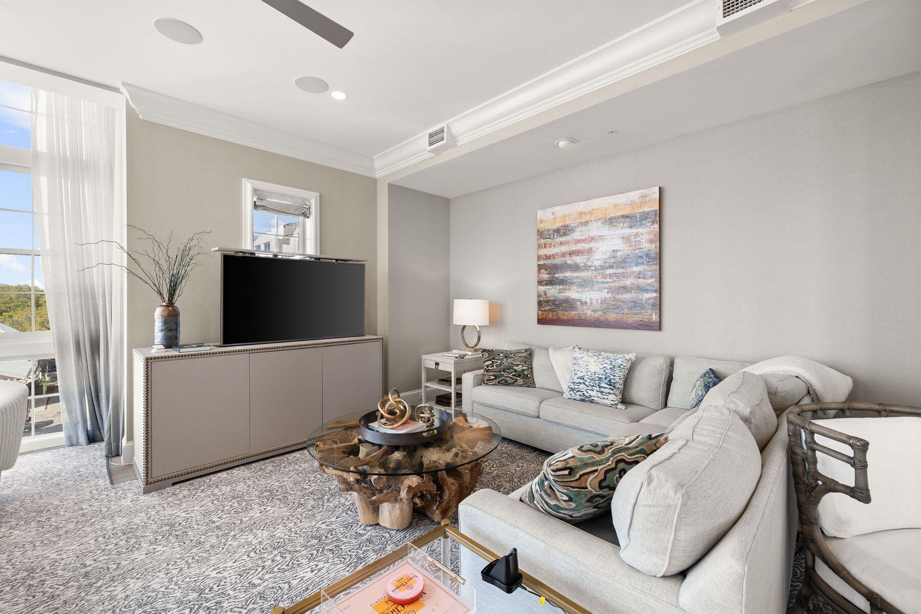 74 Town Hall Road, # 3B