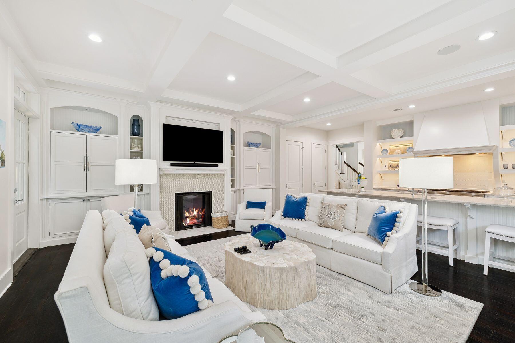 205 Scrub Oak Circle