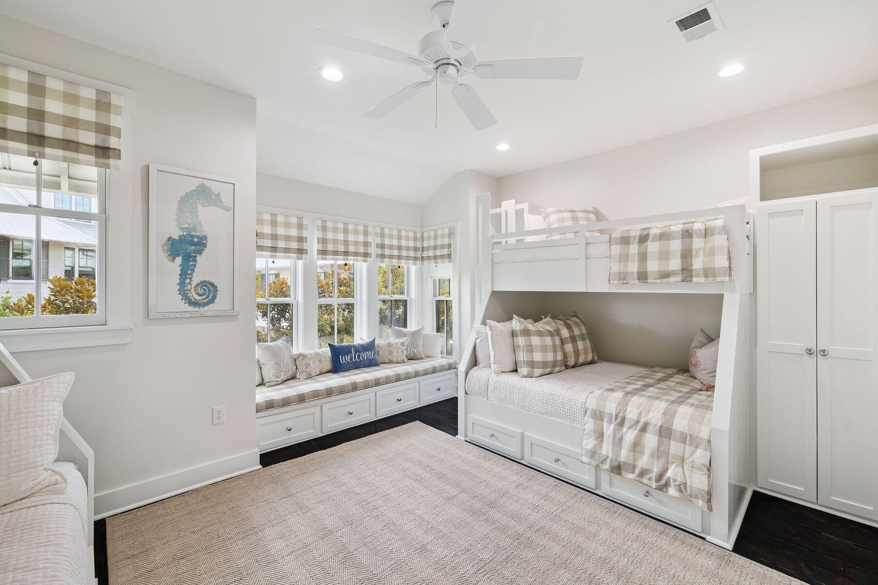 205 Scrub Oak Circle