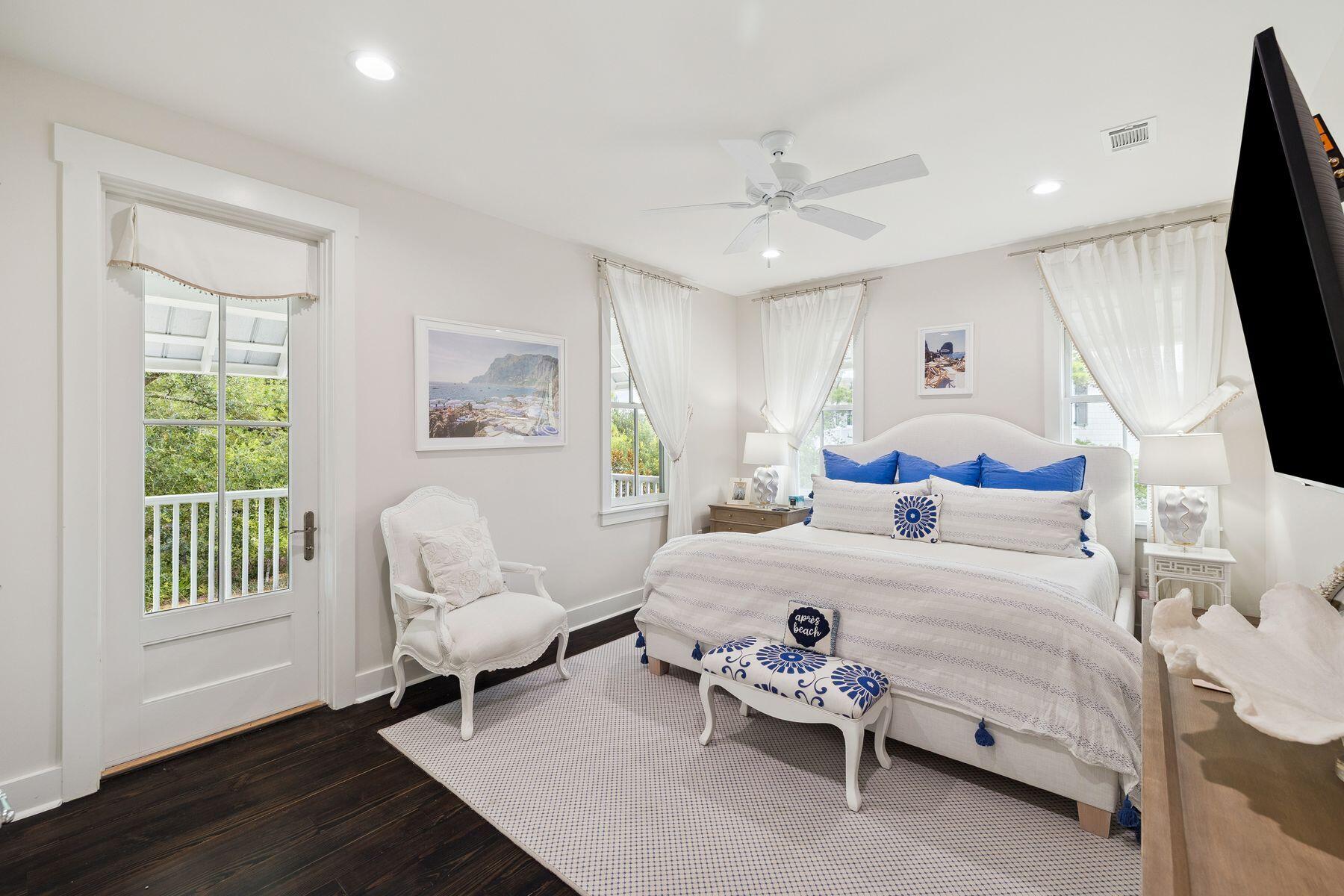 205 Scrub Oak Circle