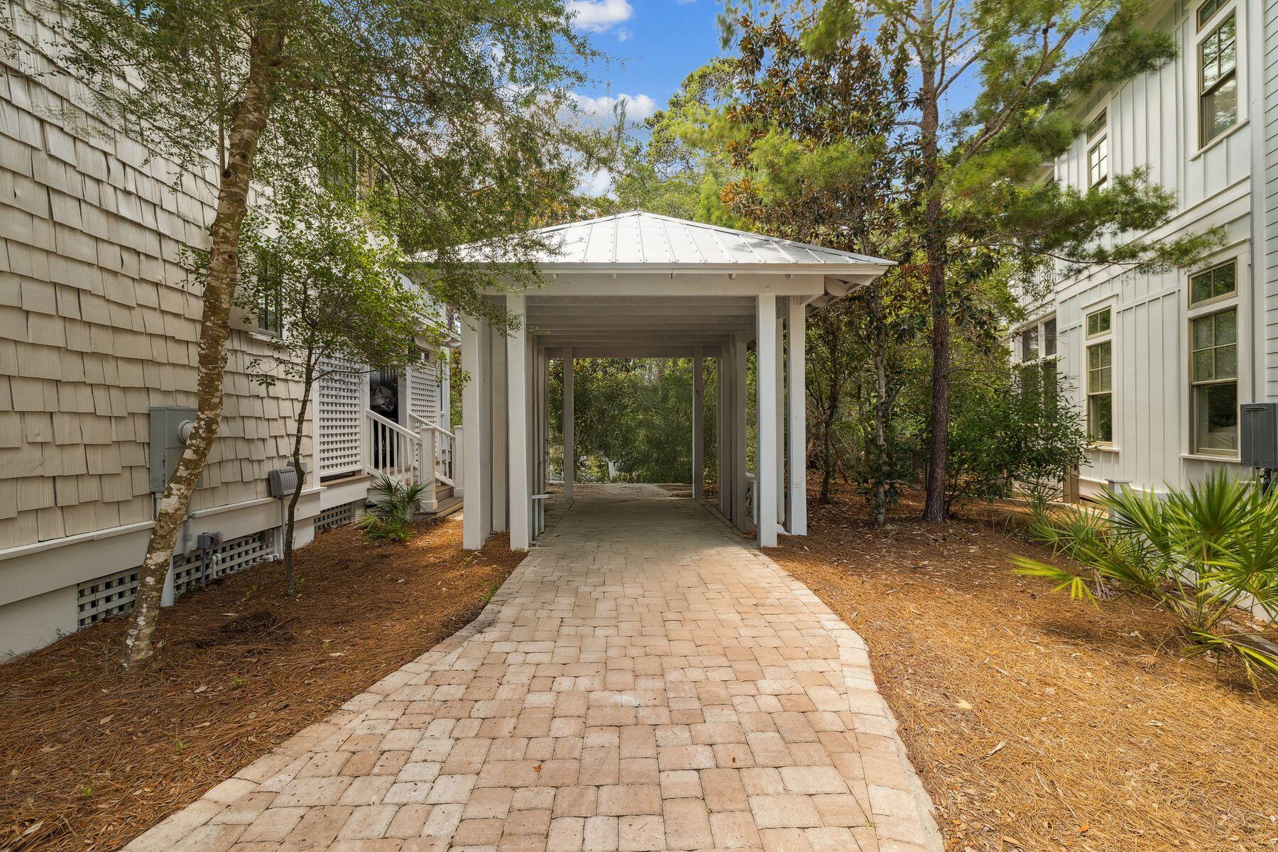 205 Scrub Oak Circle