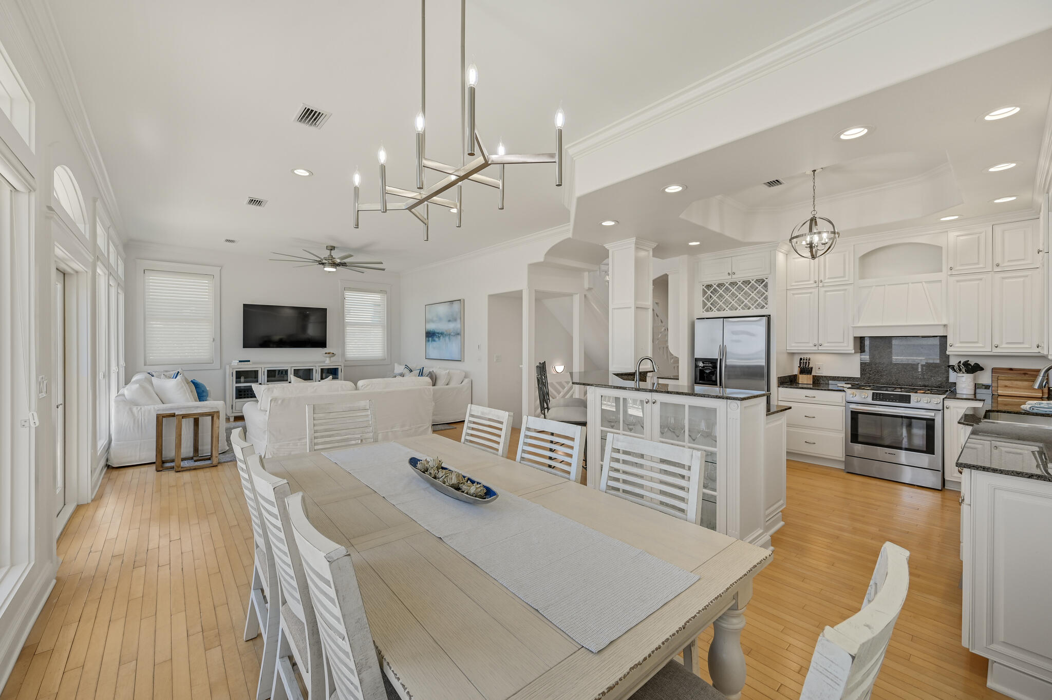 36 S San Juan Avenue