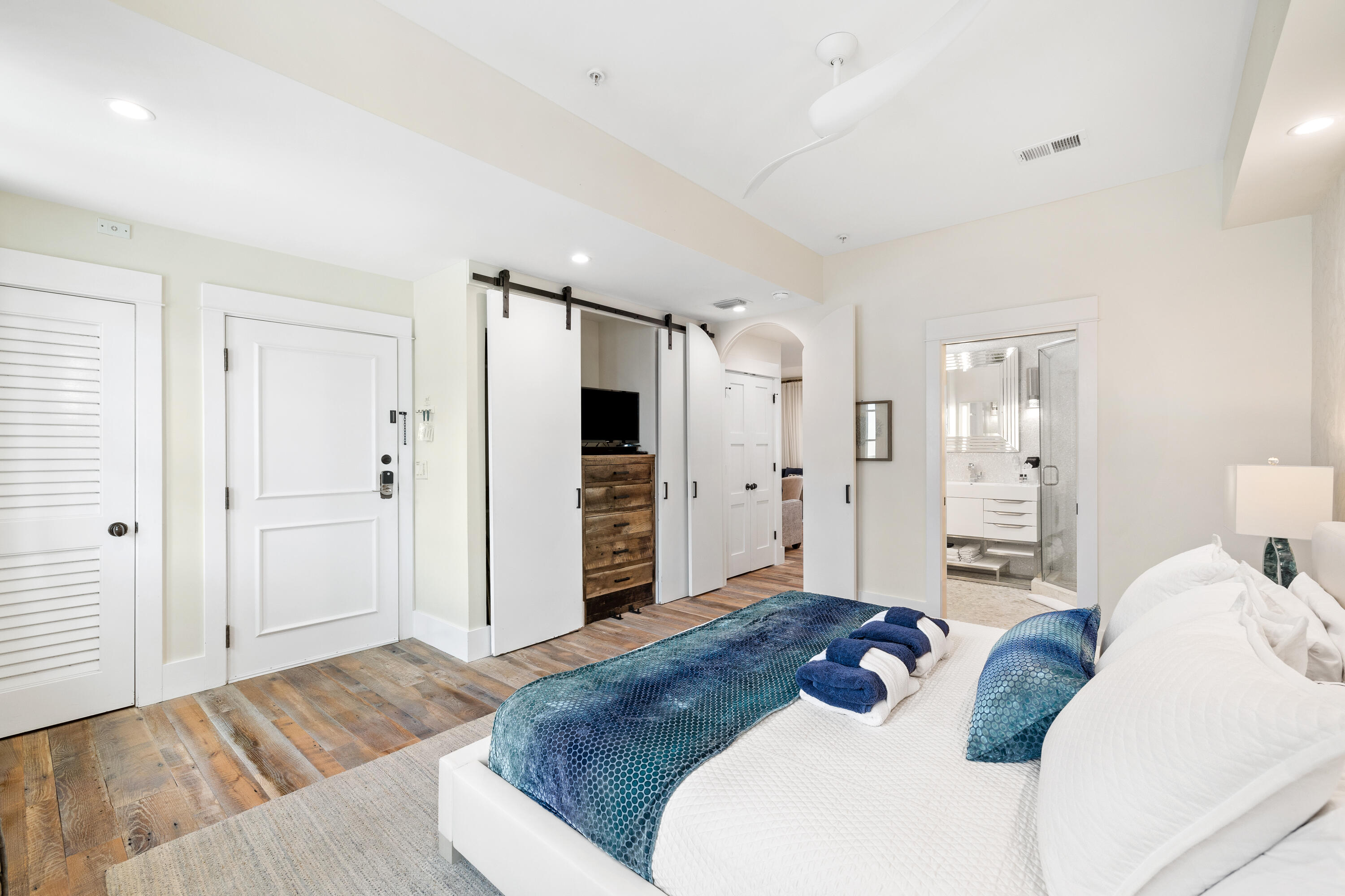 72 Main Street, # 2A