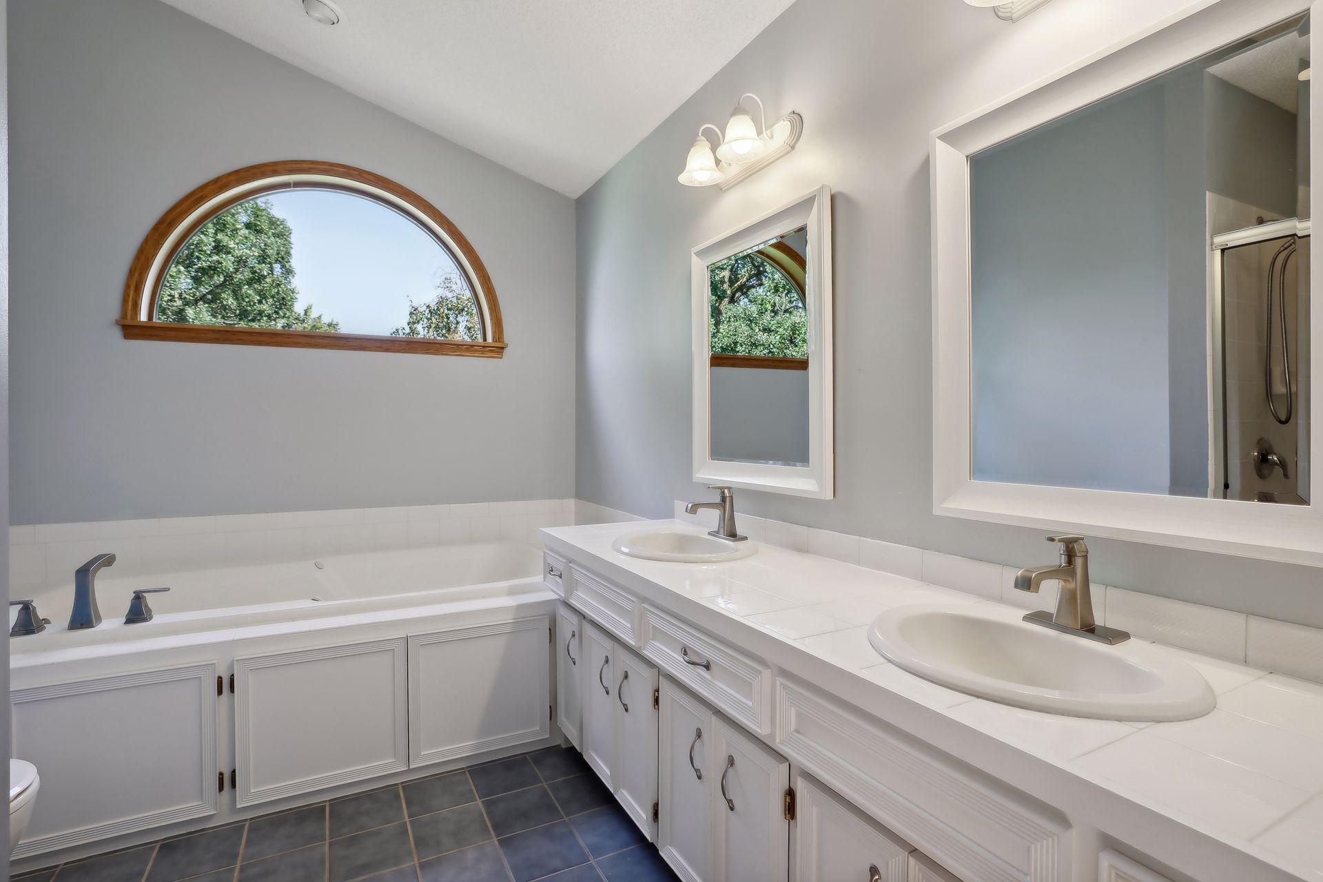 10073 Homeward Hills Road