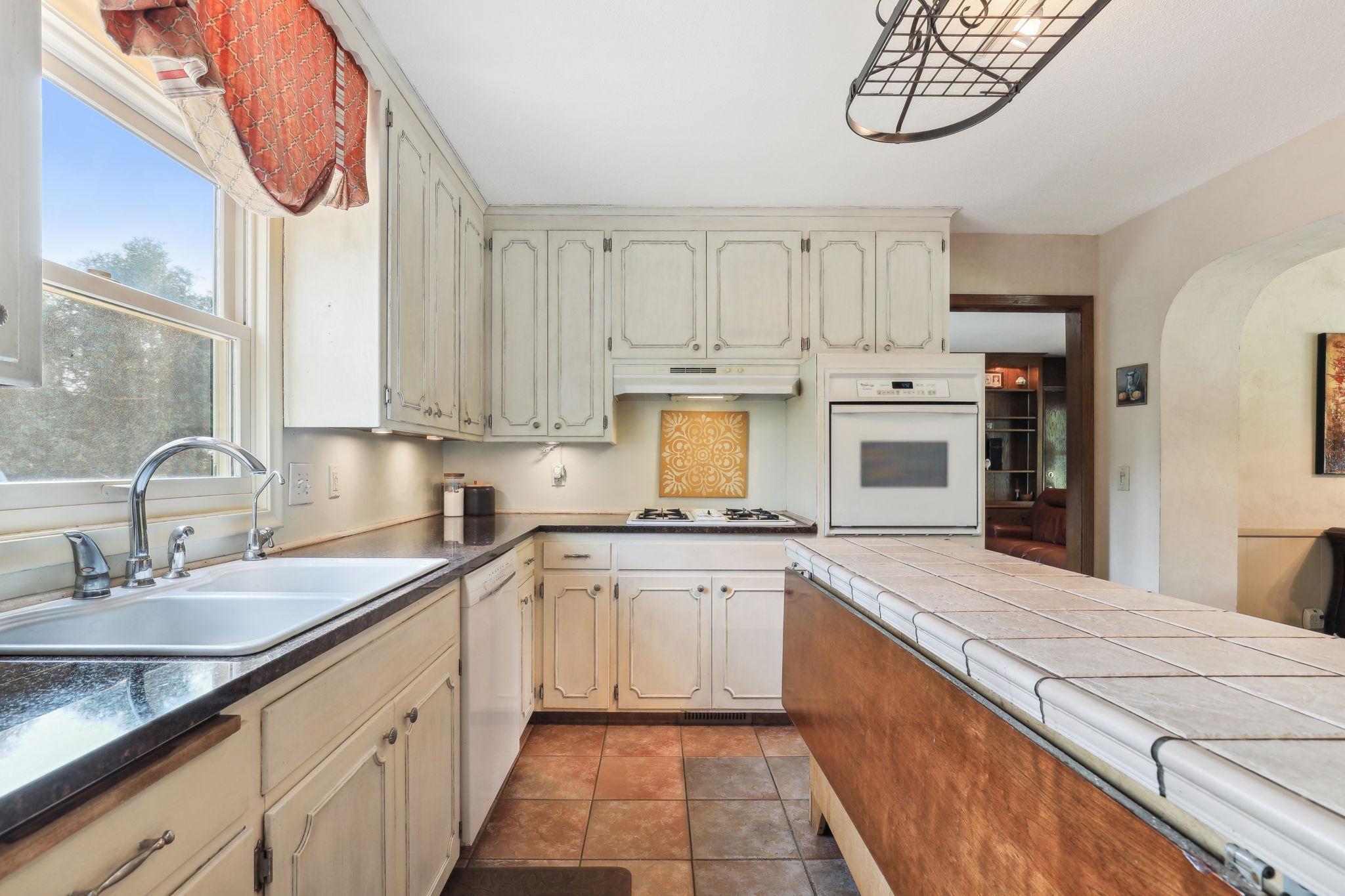 8717 Hopewood Lane N