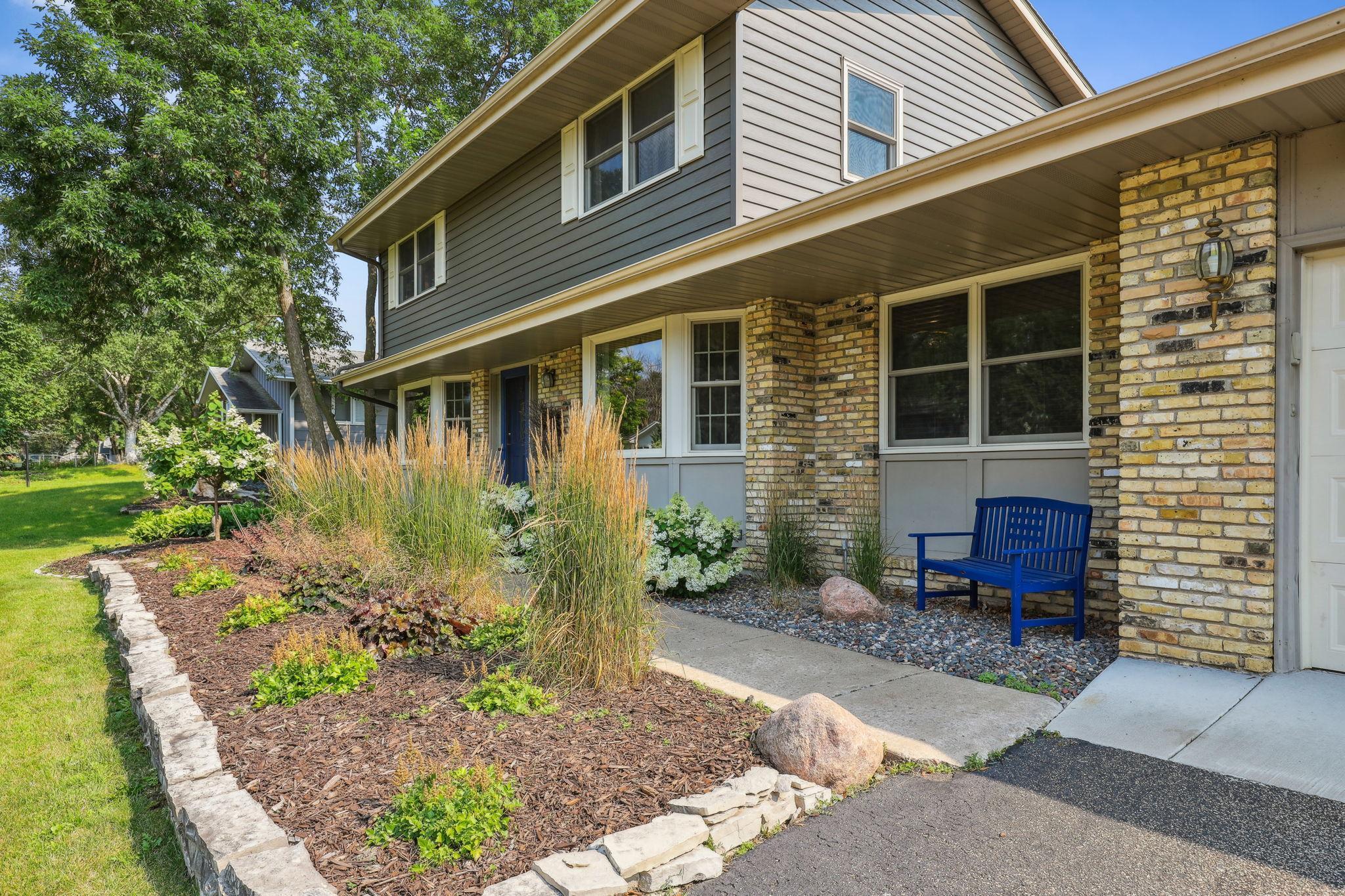 8717 Hopewood Lane N