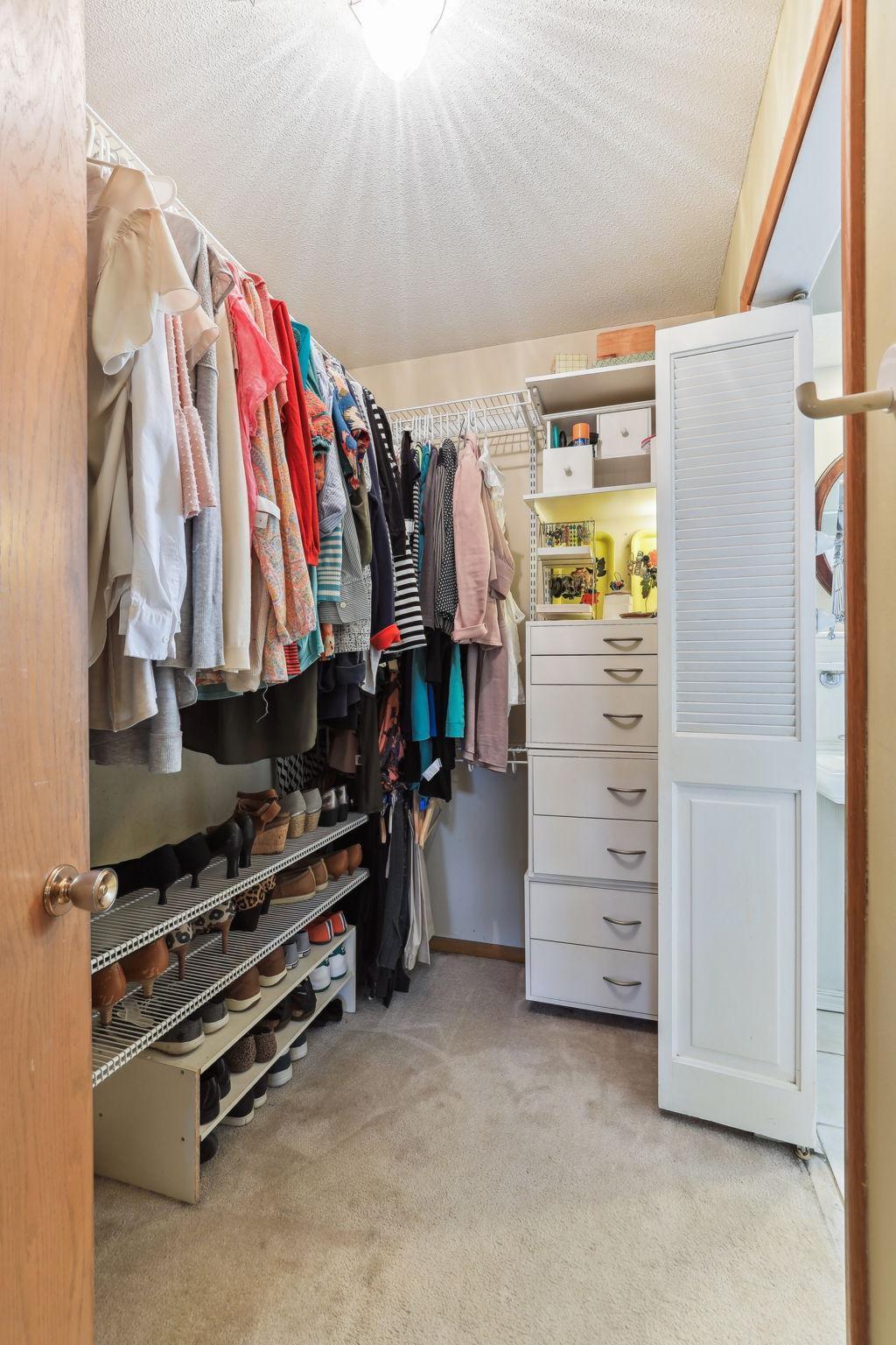 8717 Hopewood Lane N