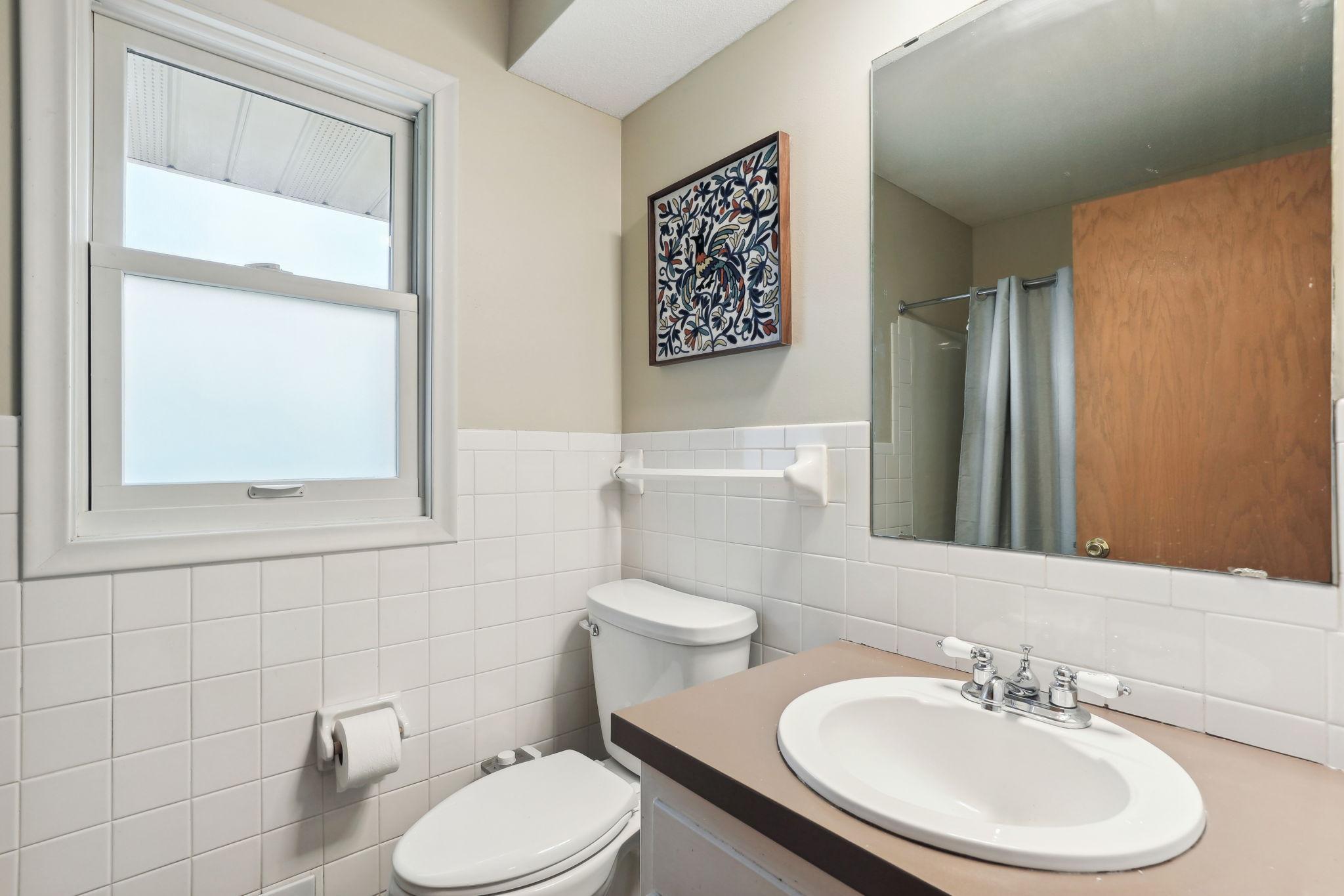 8717 Hopewood Lane N