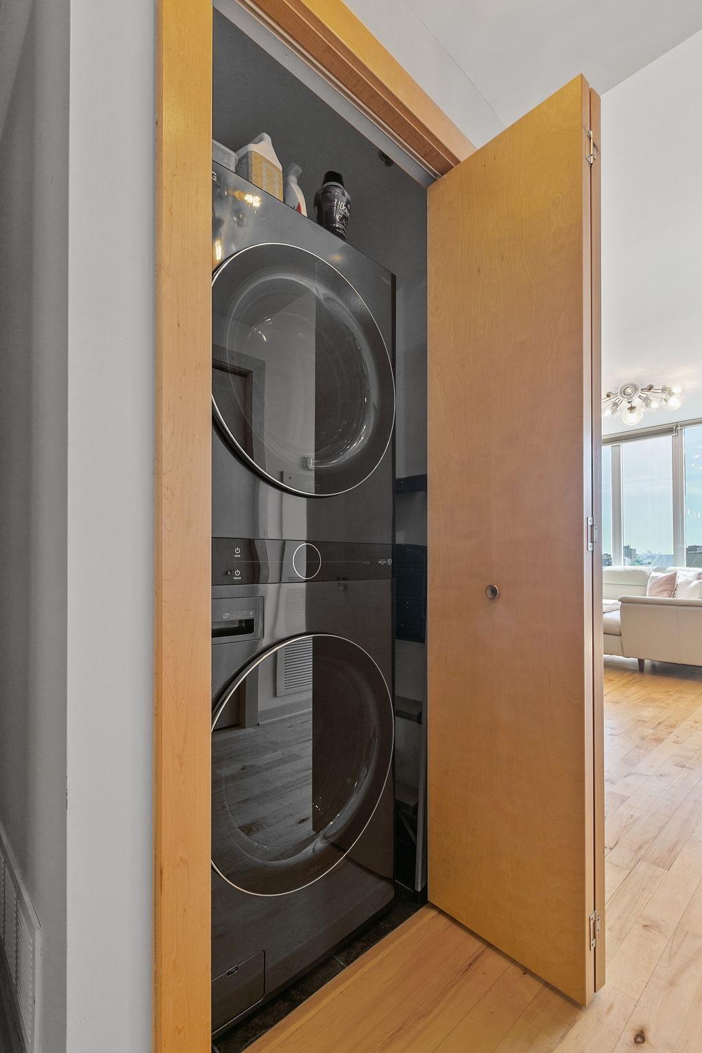 215 10th Avenue S Unit: 525