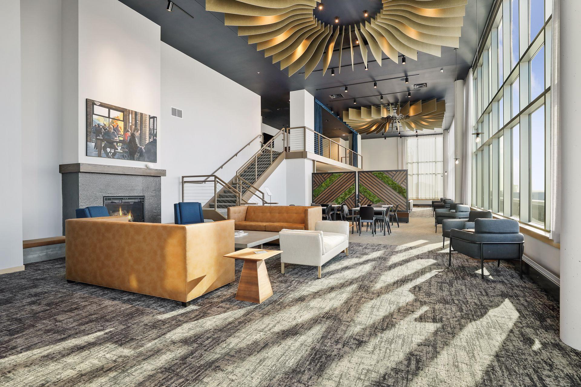 215 10th Avenue S Unit: 525