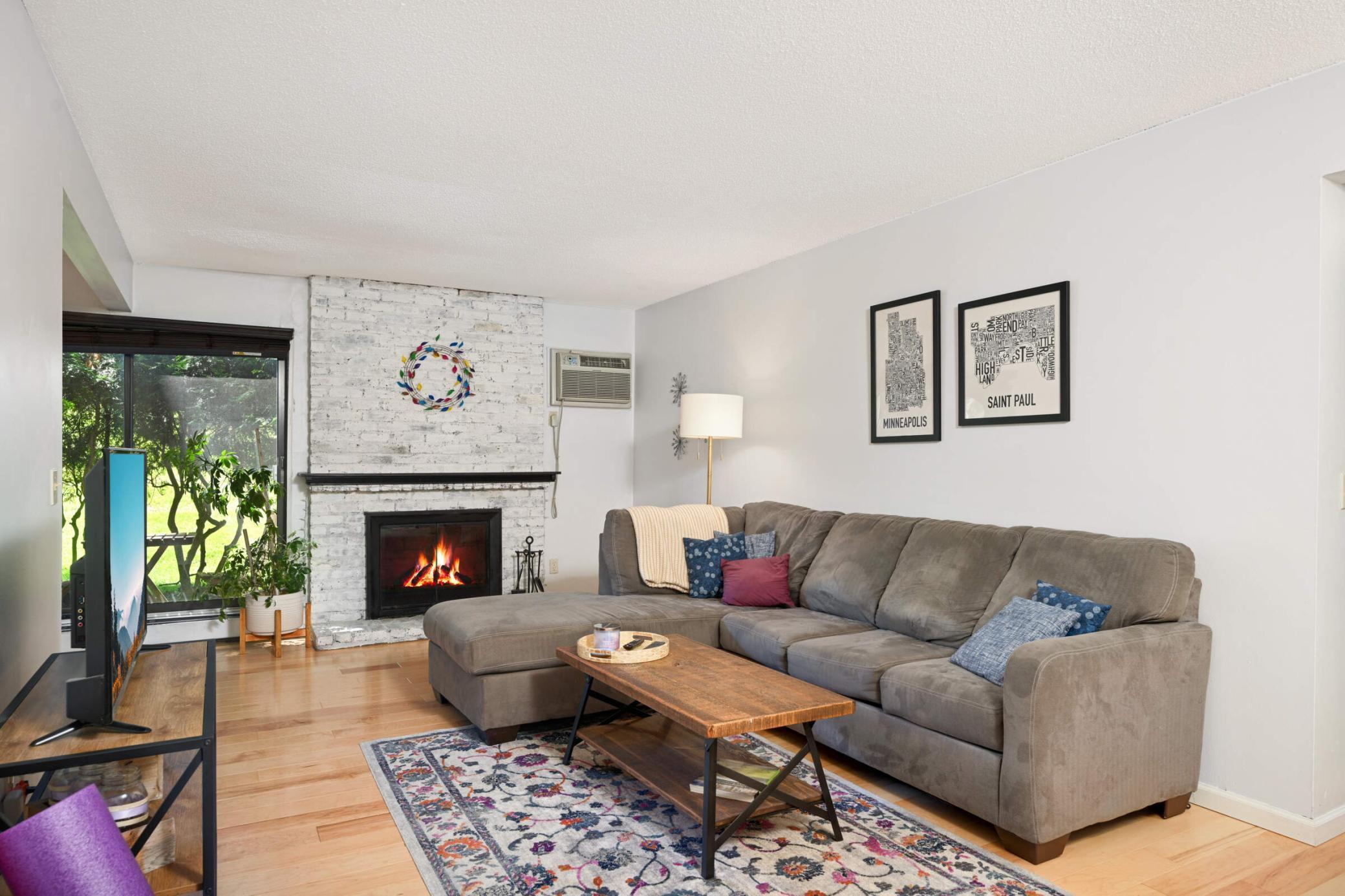 4508 Cedar Lake Road S Unit: 2