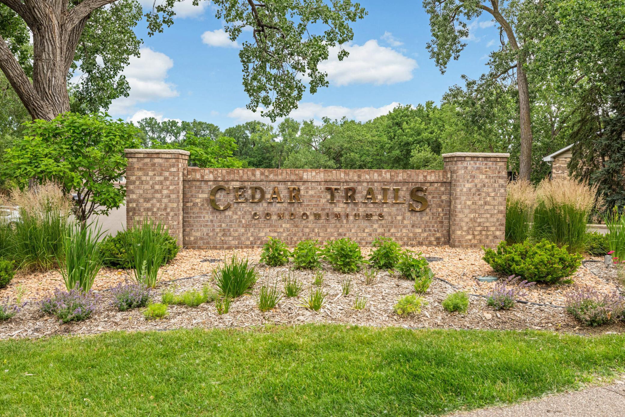 4508 Cedar Lake Road S Unit: 2