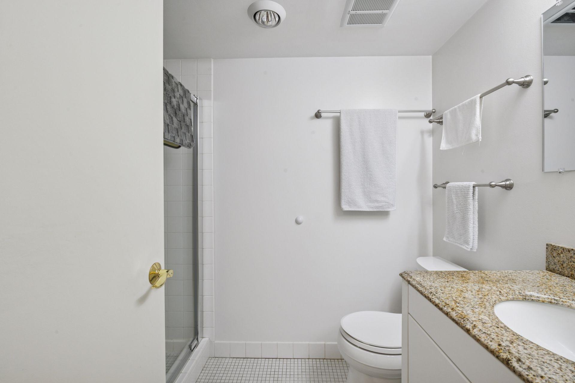 7200 York Avenue S Unit: 423