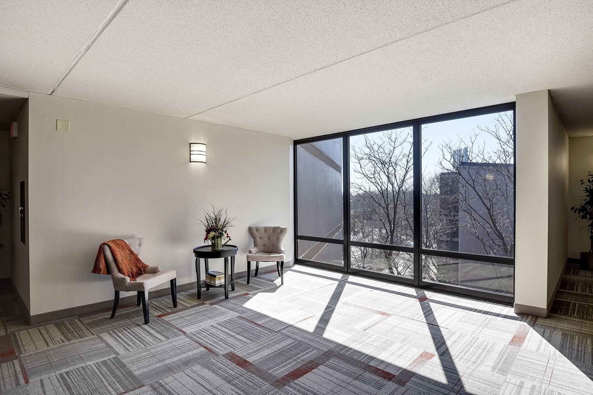 7200 York Avenue S Unit: 423