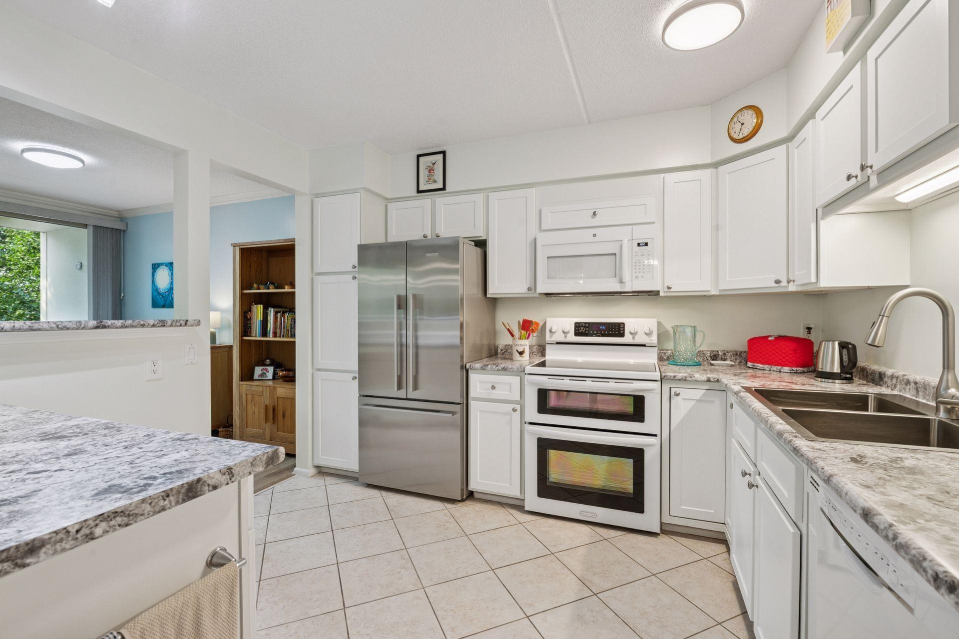 7200 York Avenue S Unit: 423