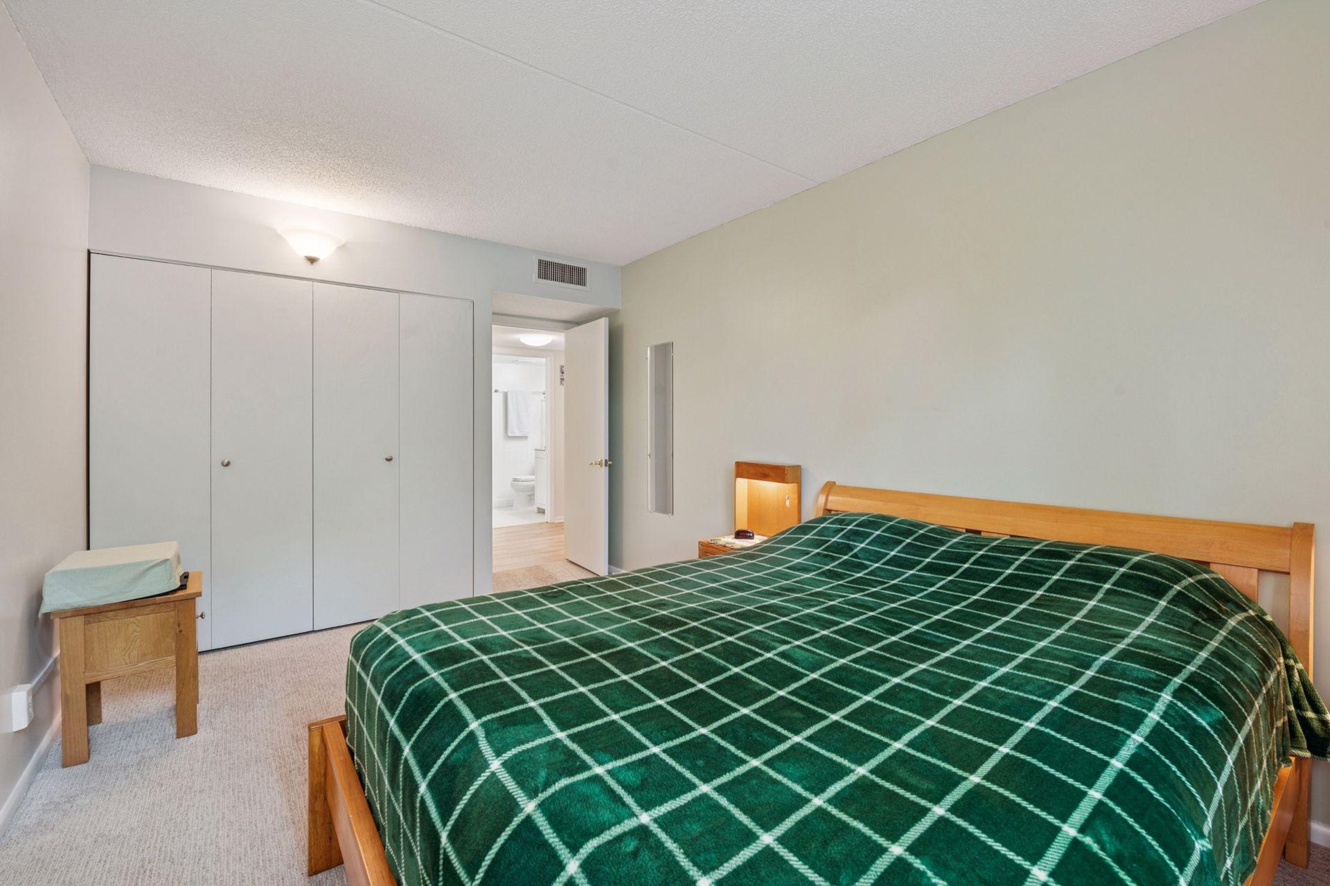 7200 York Avenue S Unit: 423