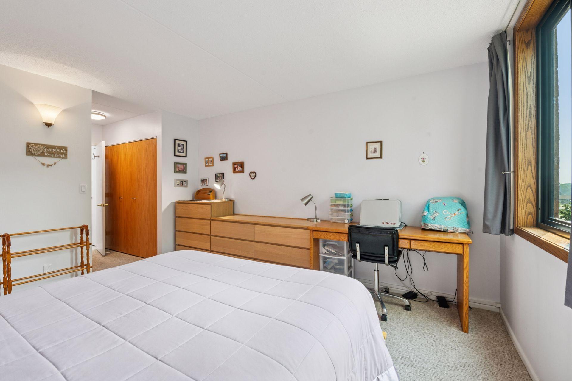 7200 York Avenue S Unit: 423