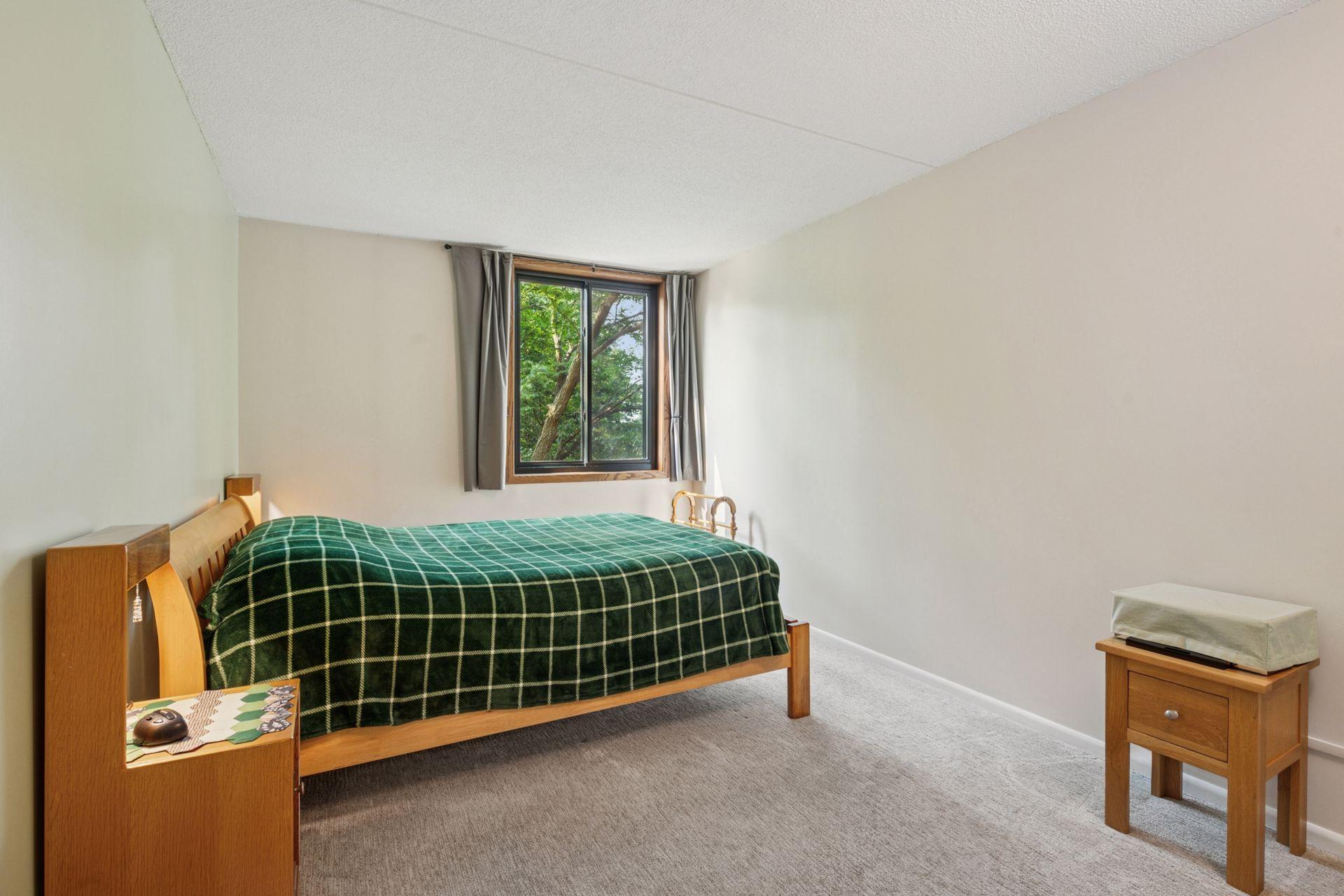 7200 York Avenue S Unit: 423