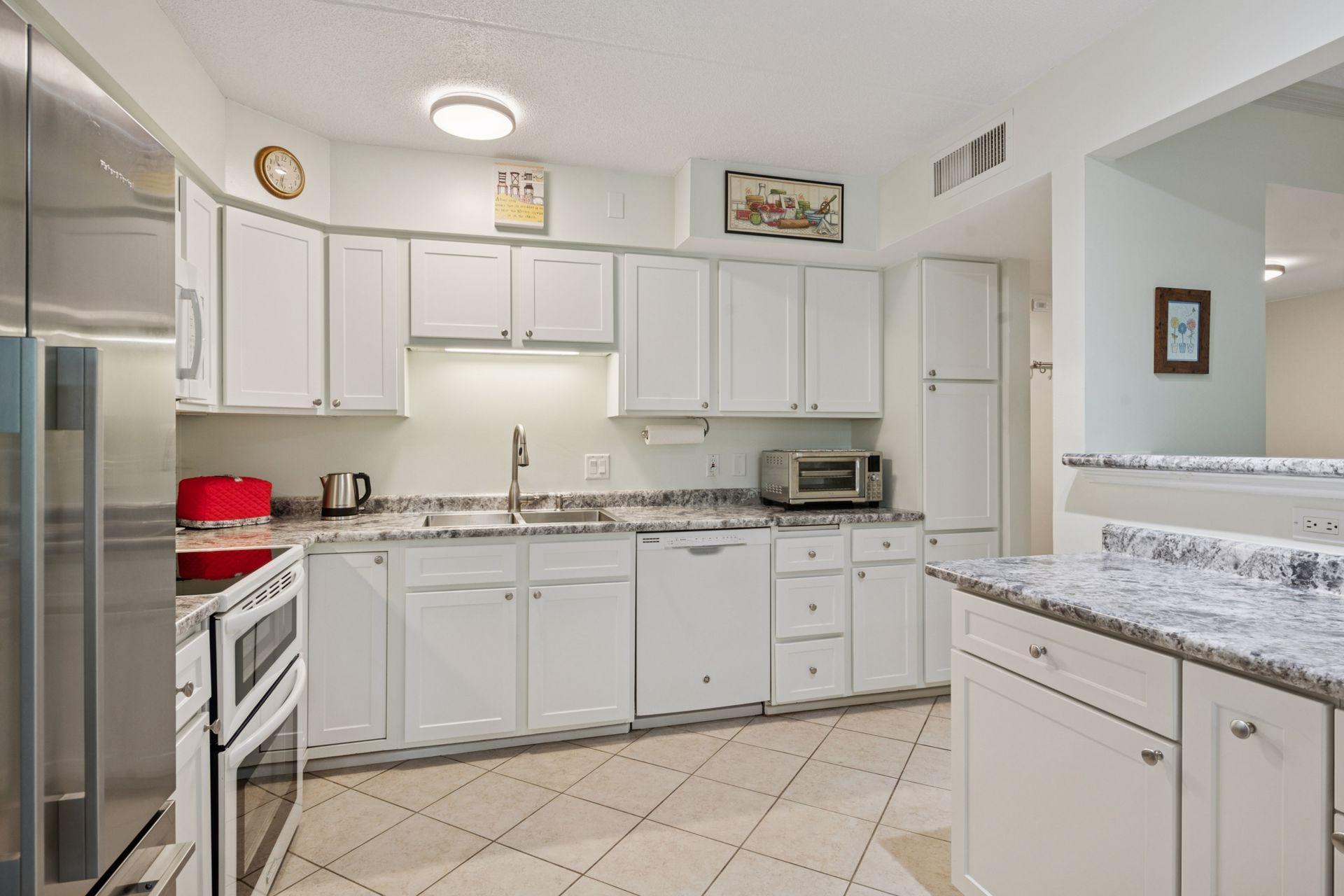 7200 York Avenue S Unit: 423