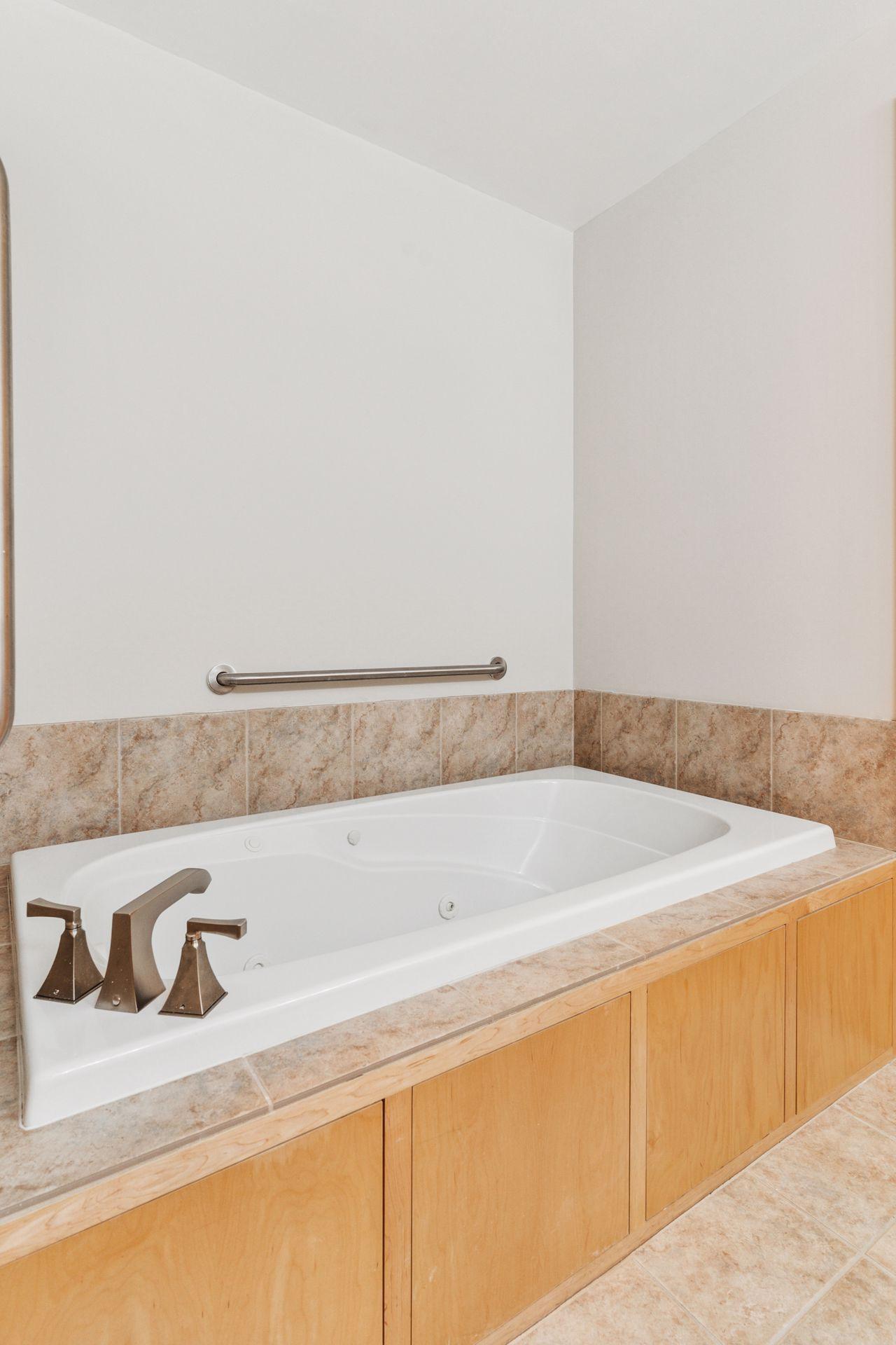 215 10th Avenue S Unit: 533