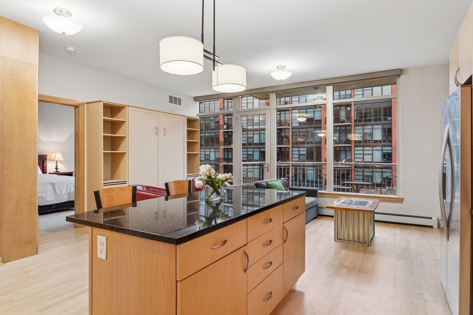 215 10th Avenue S Unit: 533