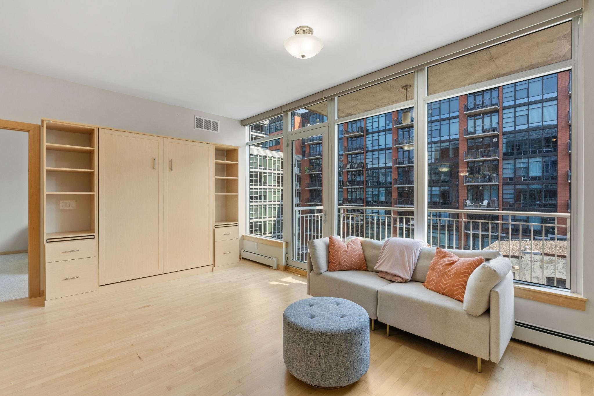 215 10th Avenue S Unit: 533