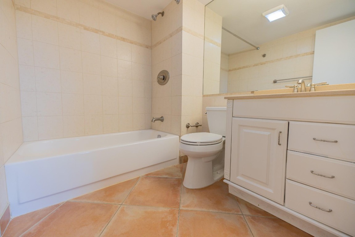 5300 NE 24th Ter 534C