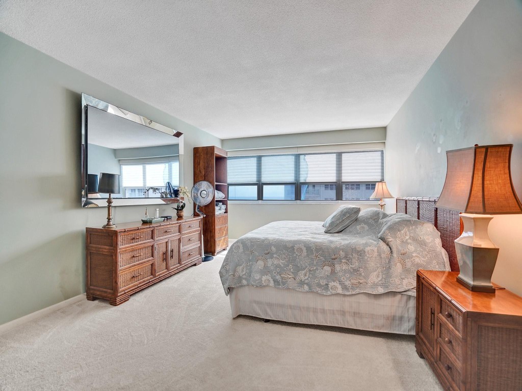 3430 Galt Ocean Dr 1107