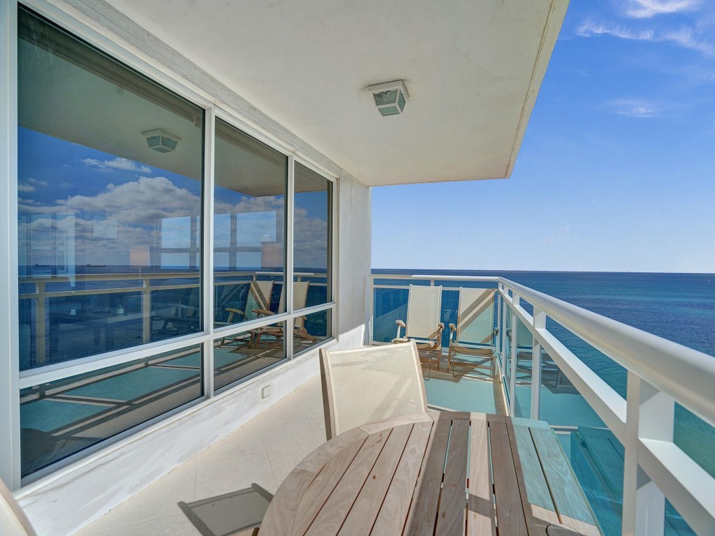 3430 Galt Ocean Dr 1107