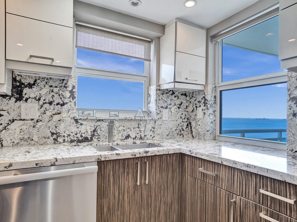 3430 Galt Ocean Dr 1107