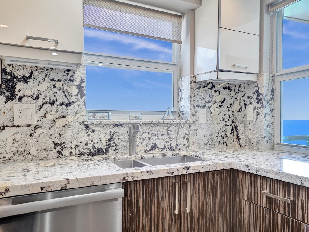 3430 Galt Ocean Dr 1107